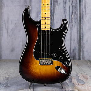 Fender Custom Shop Postmodern Stratocaster Deluxe Closet Classic Electric Guitar, Wide Fade 2-Color Sunburst, front closeup