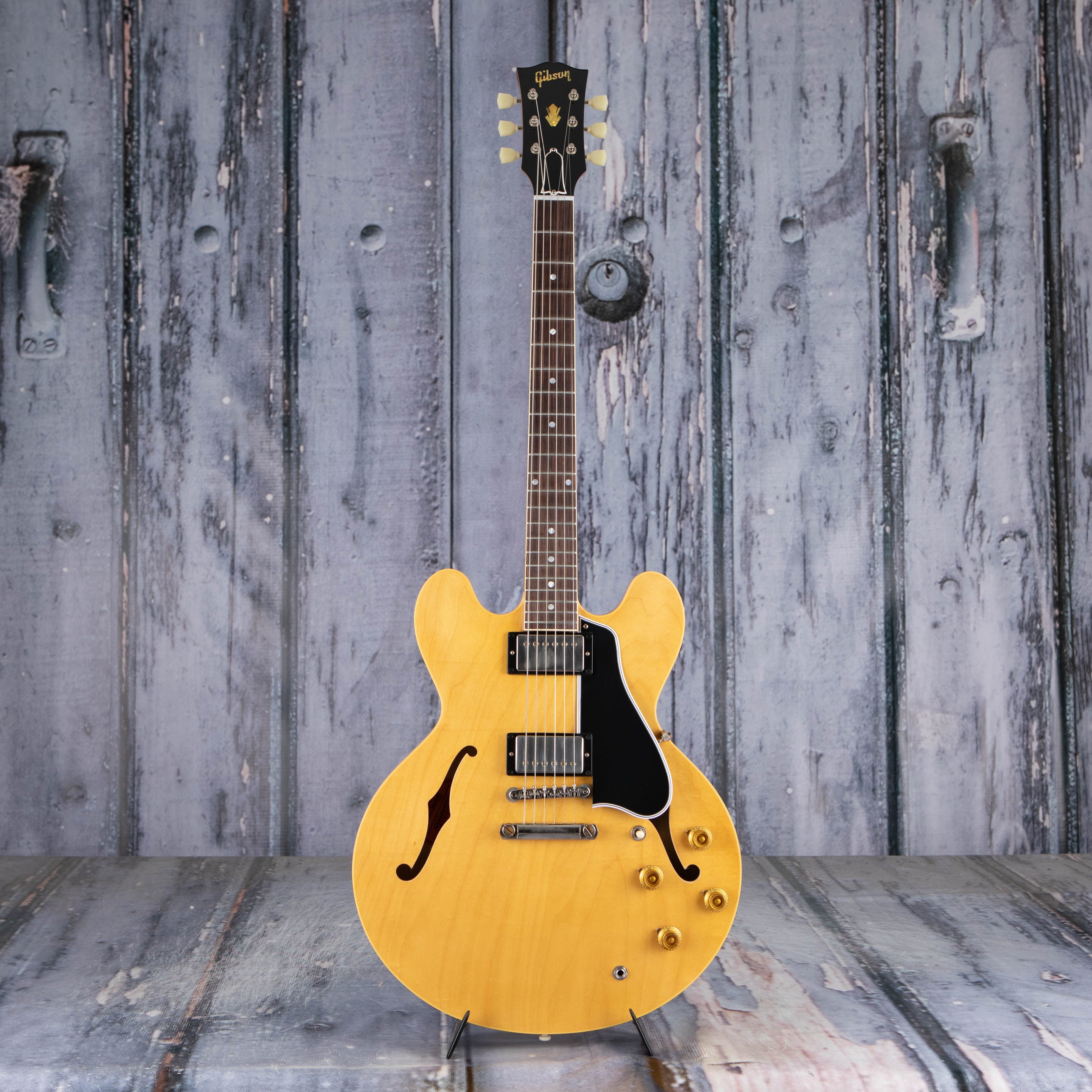 Gibson Custom Shop 1959 ES-335 Reissue Murphy Lab Ultra Light Aged Semi-Hollowbody Guitar, Vintage Natural, front