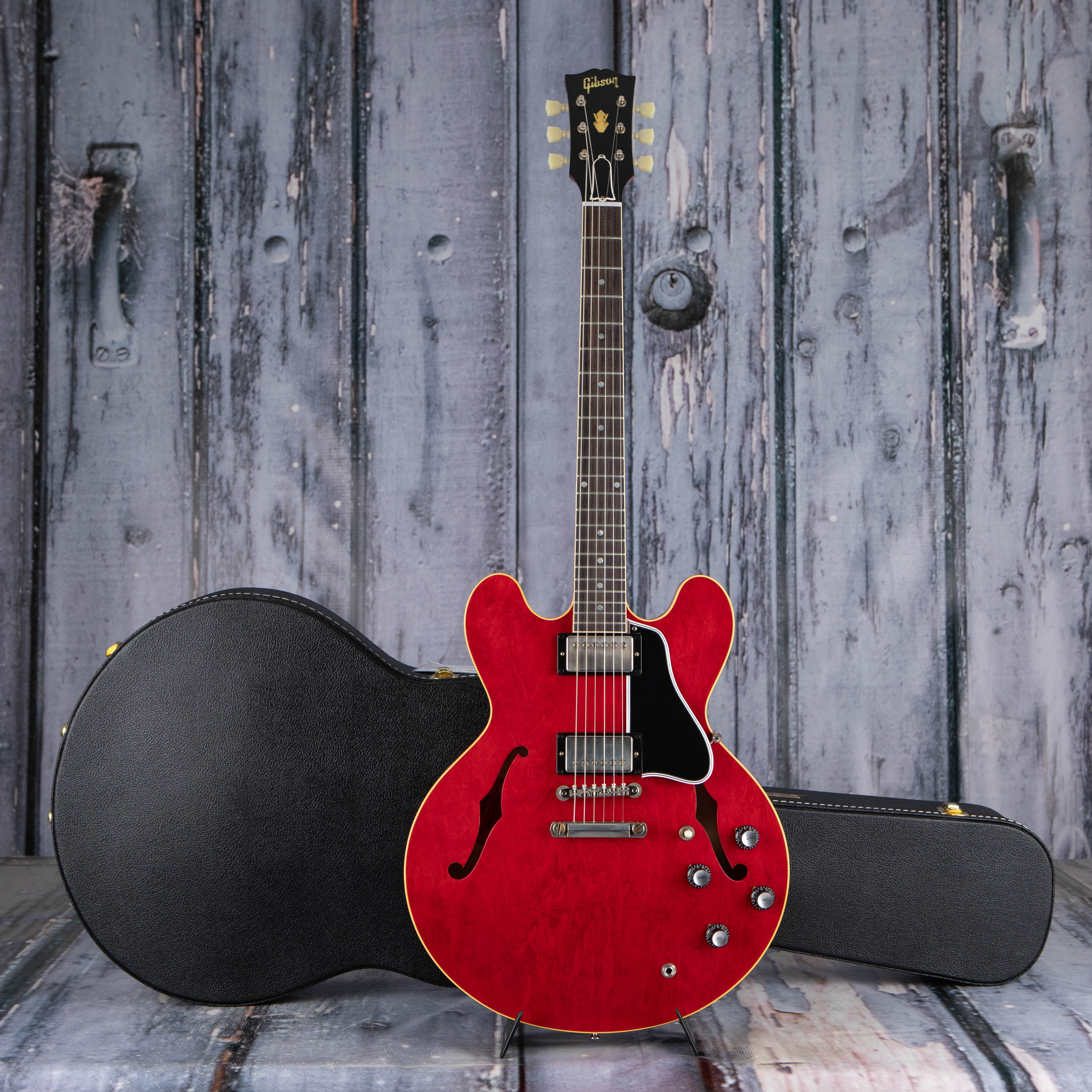 Gibson Custom Shop 1961 ES-335 Reissue Murphy Lab Ultra Light Aged Semi-Hollowbody Guitar, Sixties Cherry, case