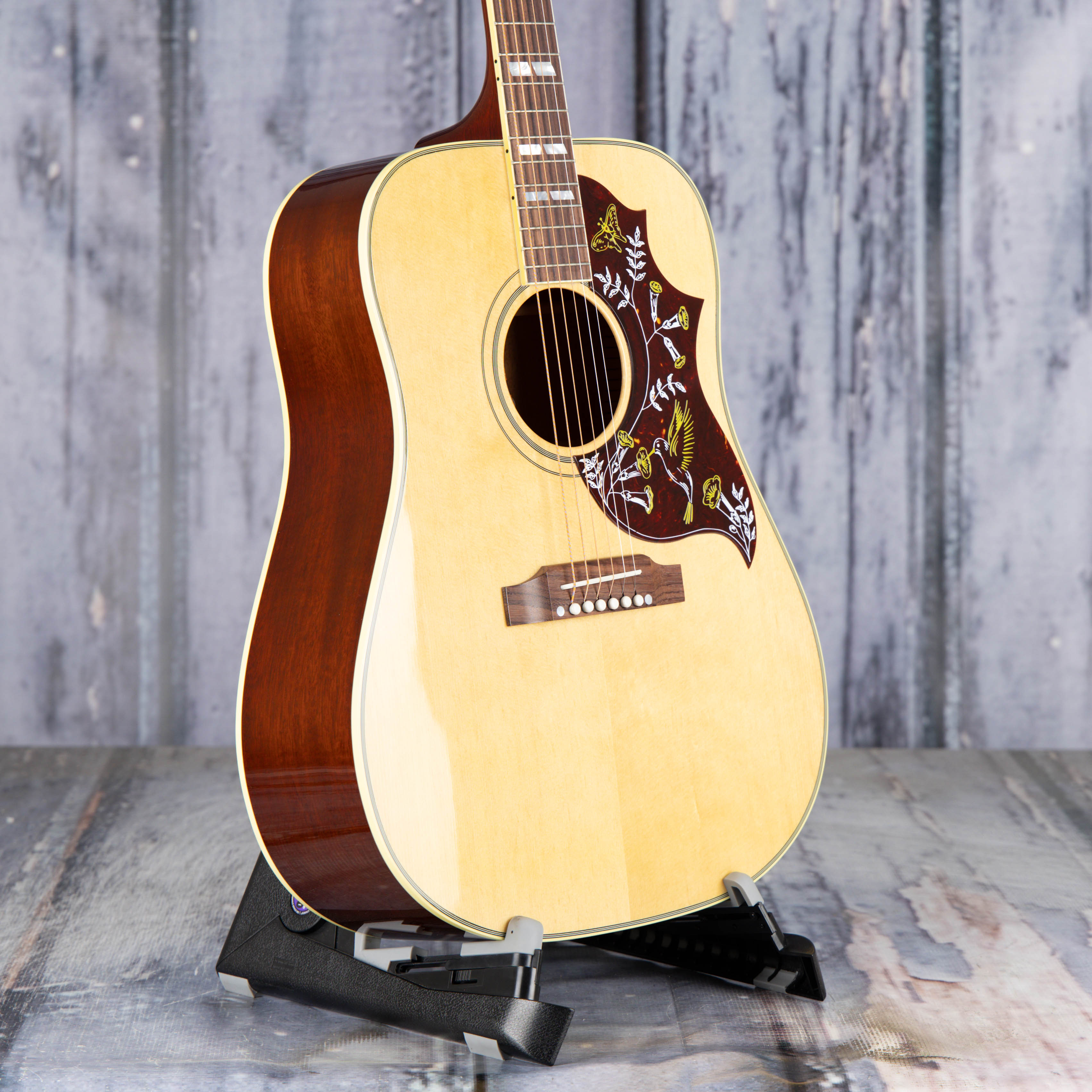 Gibson Hummingbird Original Acoustic/Electric Guitar, Antique Natural, angle