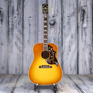 Gibson Hummingbird Original Acoustic/Electric Guitar, Heritage Cherry Sunburst, front