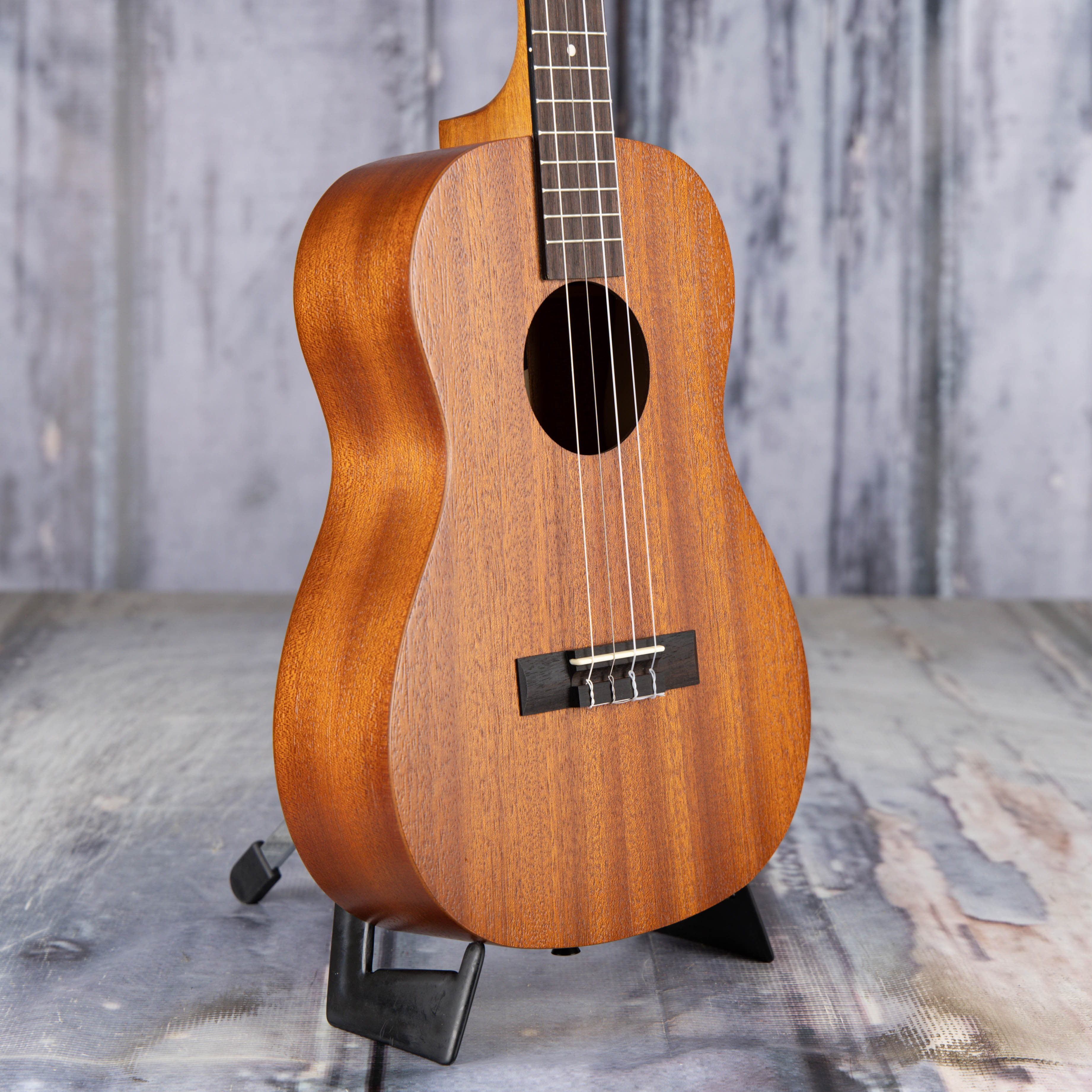 Kala MK-B Makala Baritone Ukulele, Natural, angle