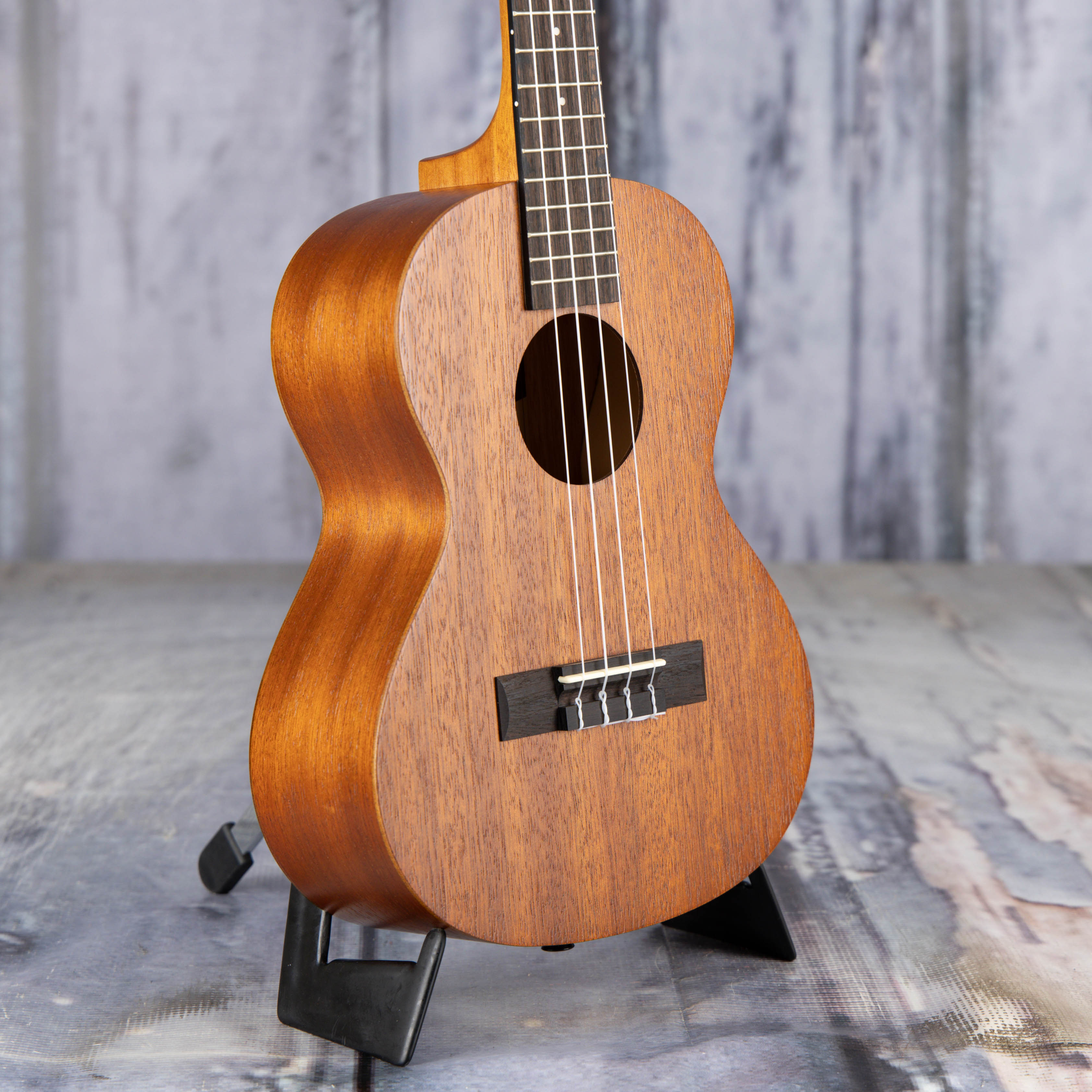 Kala MK-T Makala Tenor Ukulele, Natural, angle