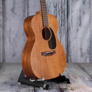 Martin 000-15M Acoustic Guitar, Natural, angle