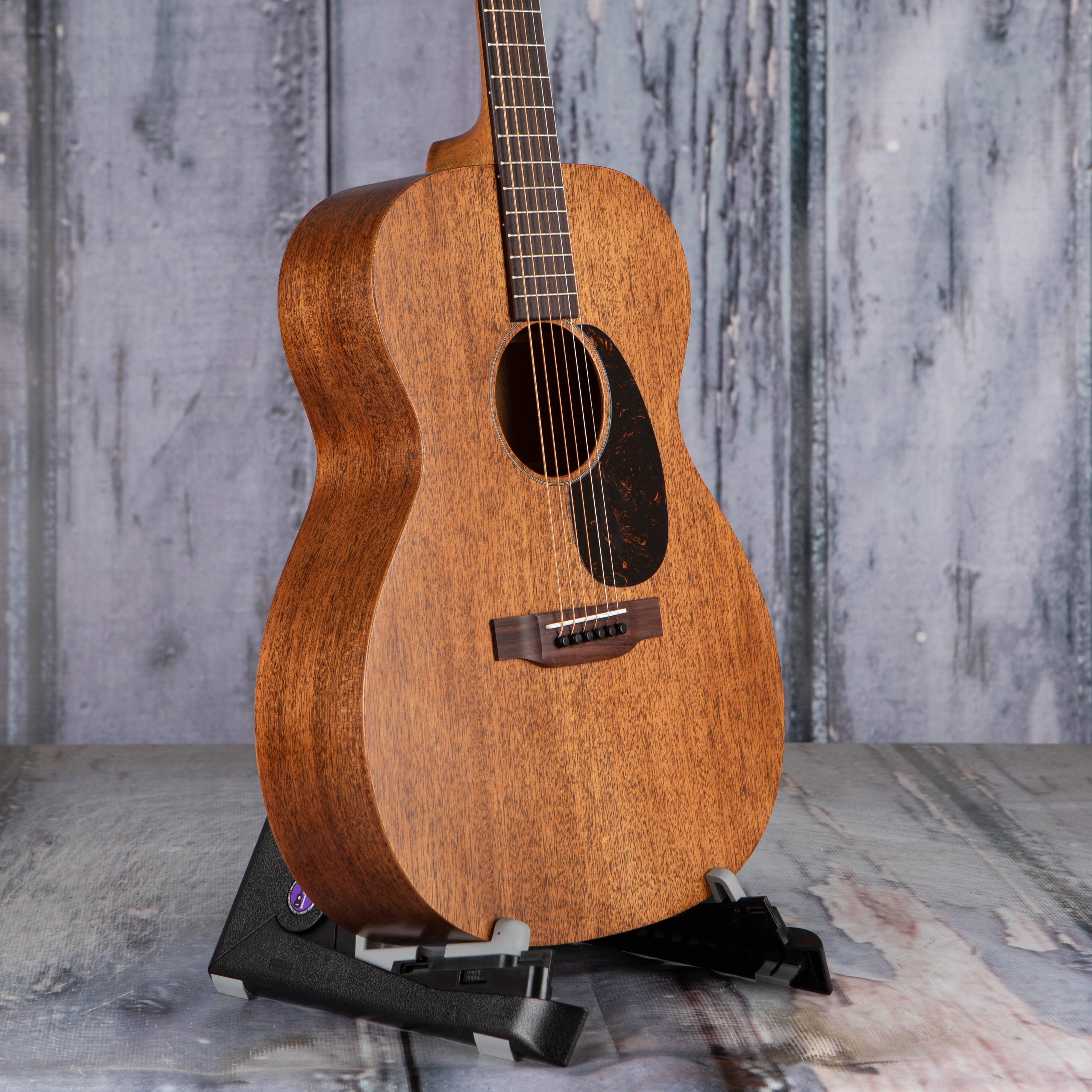 Martin 000-15M Acoustic Guitar, Natural, angle