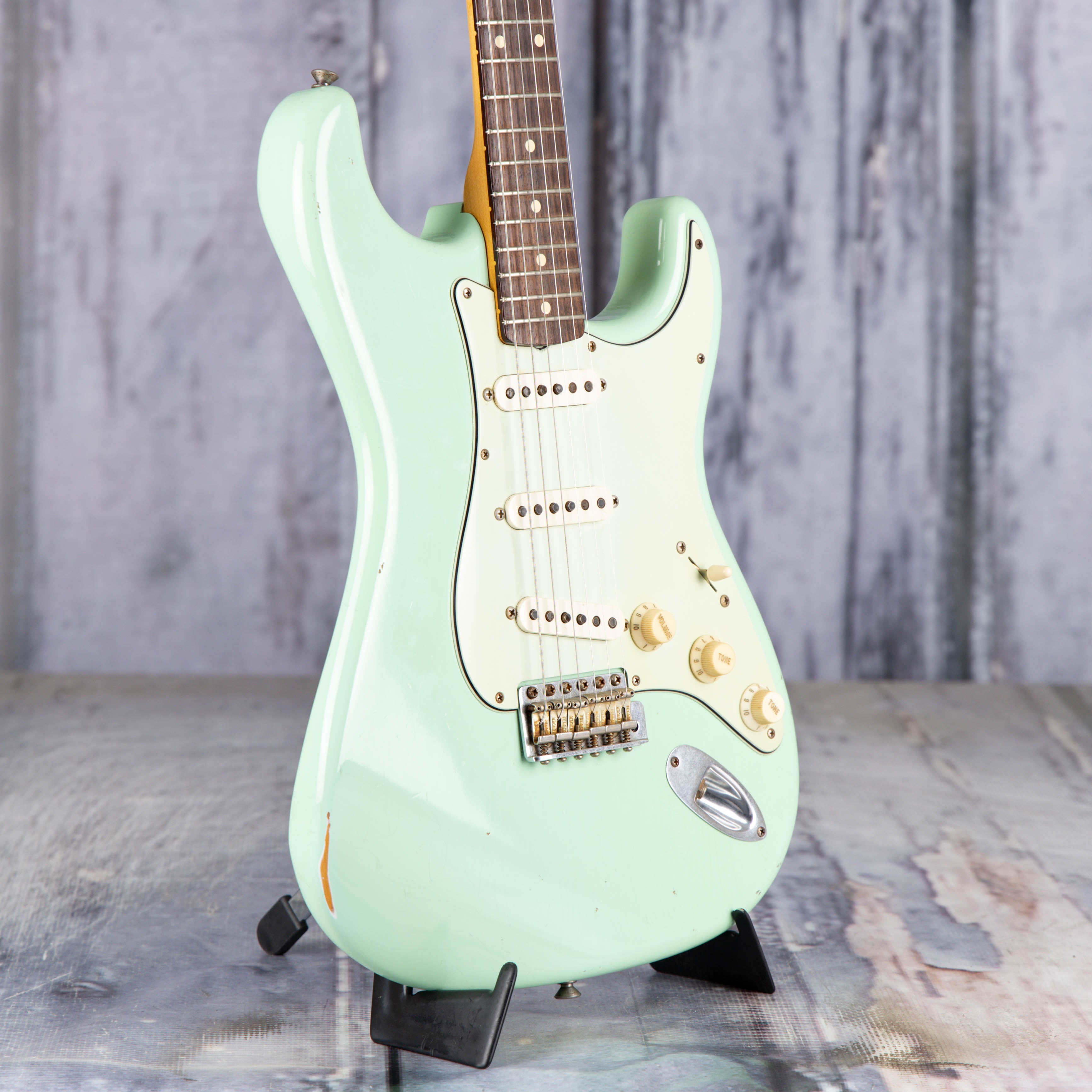 Used Fender Custom Shop 1959 Stratocaster Journeyman Relic Electric Guitar, 2005, Sea Foam Green, angle