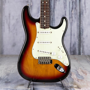 Used Fender Vintage Series 1962 Reissue Stratocaster Electric Guitar, 1988, 3-Color Sunburst, front closeup