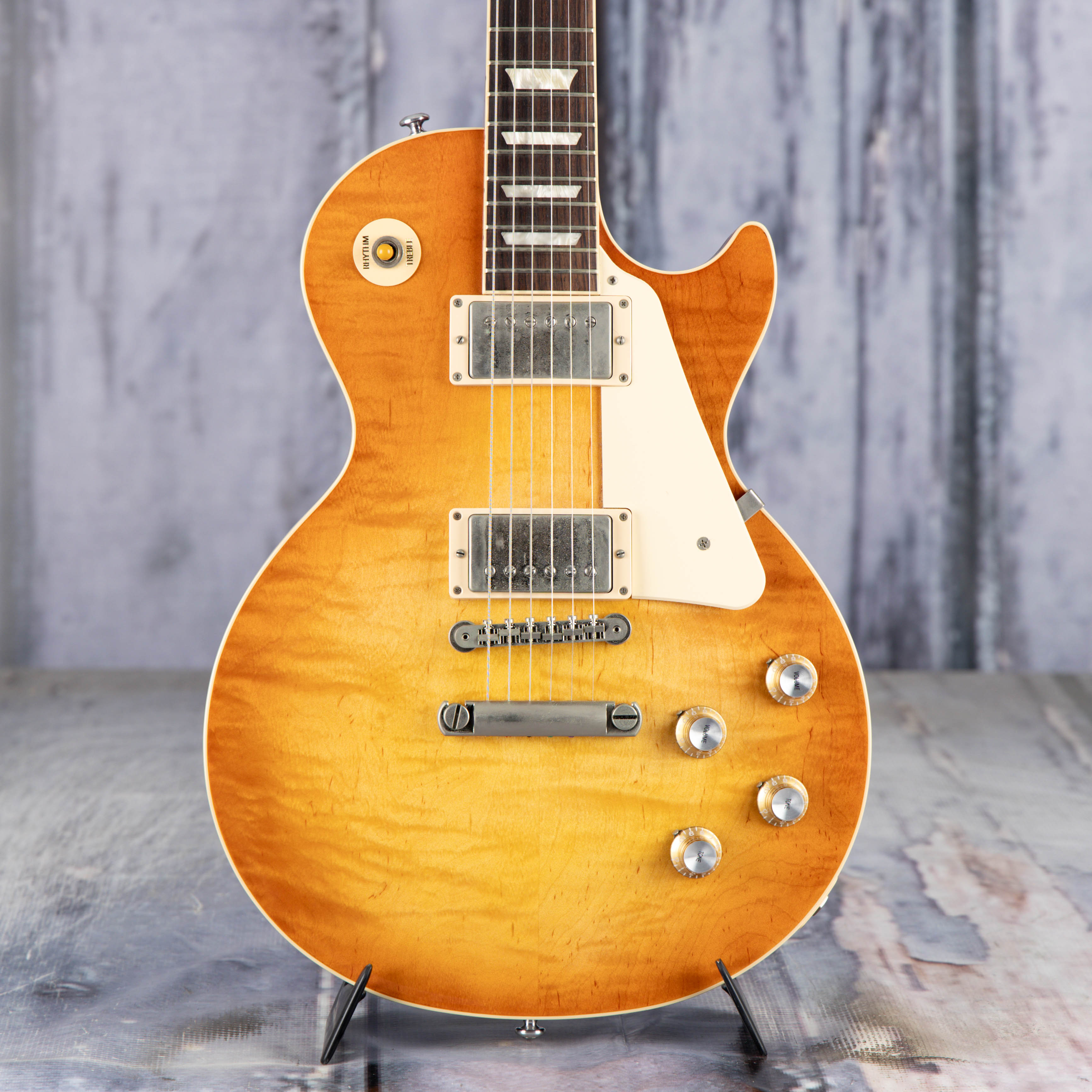 Used Gibson Les Paul Standard 60s Electric Guitar, 2022, Unburst, front closeup