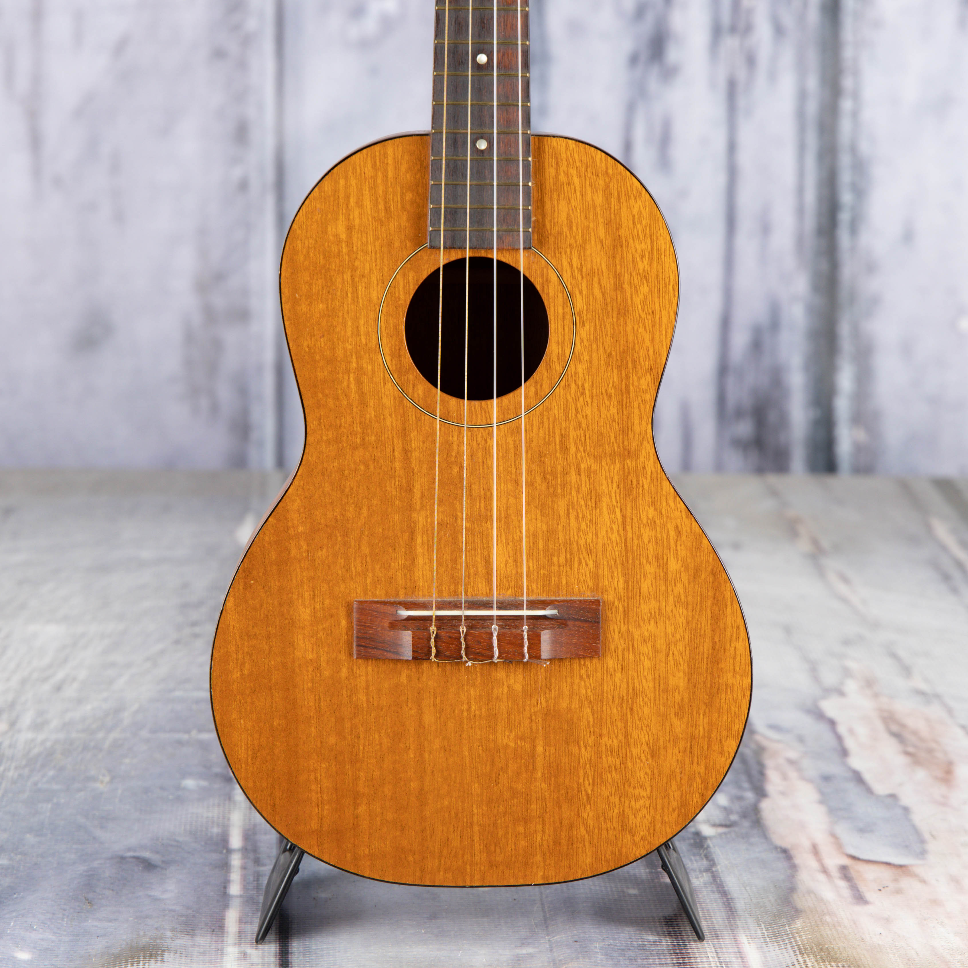 Used Harmony Baritone Ukulele, 1960s, Natural, front closeup