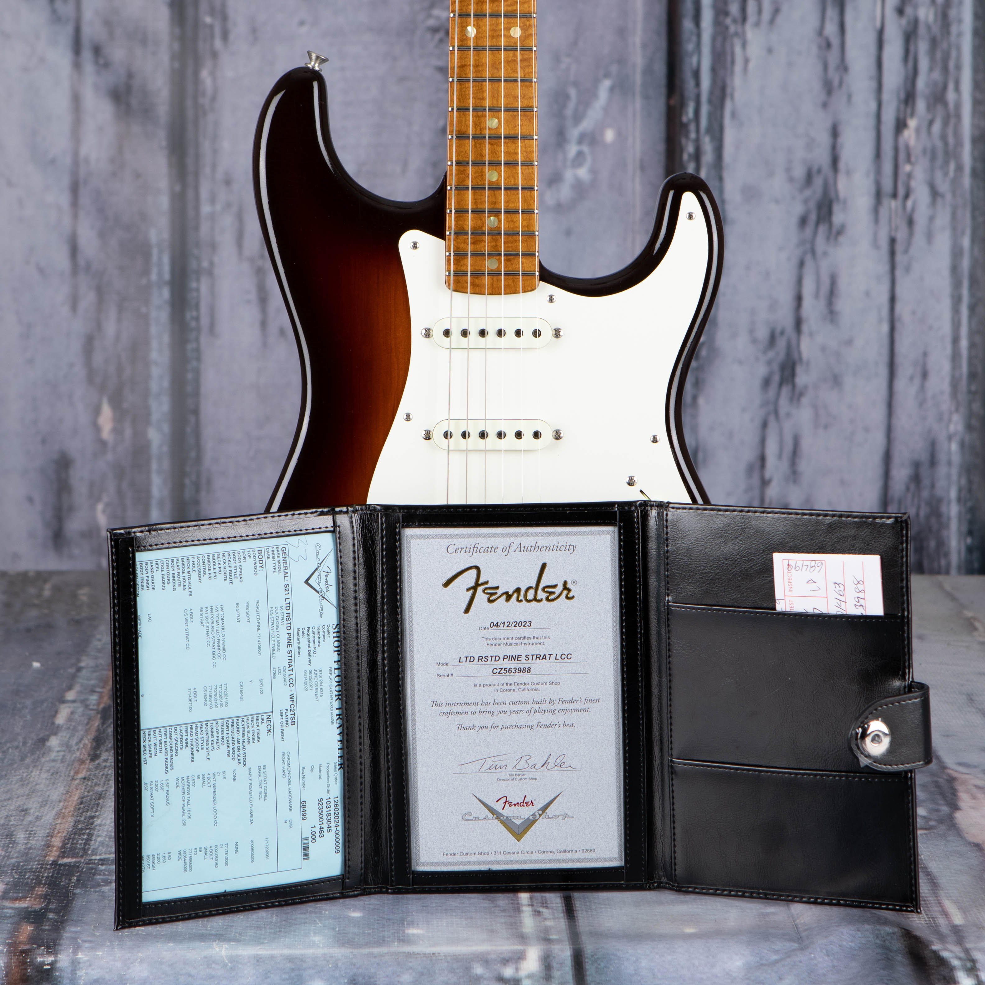 Fender Custom Shop Limited Edition Roasted Pine Stratocaster Limited Closet Classic Electric Guitar, Wide Fade Chocolate 3-Color Sunburst, coa