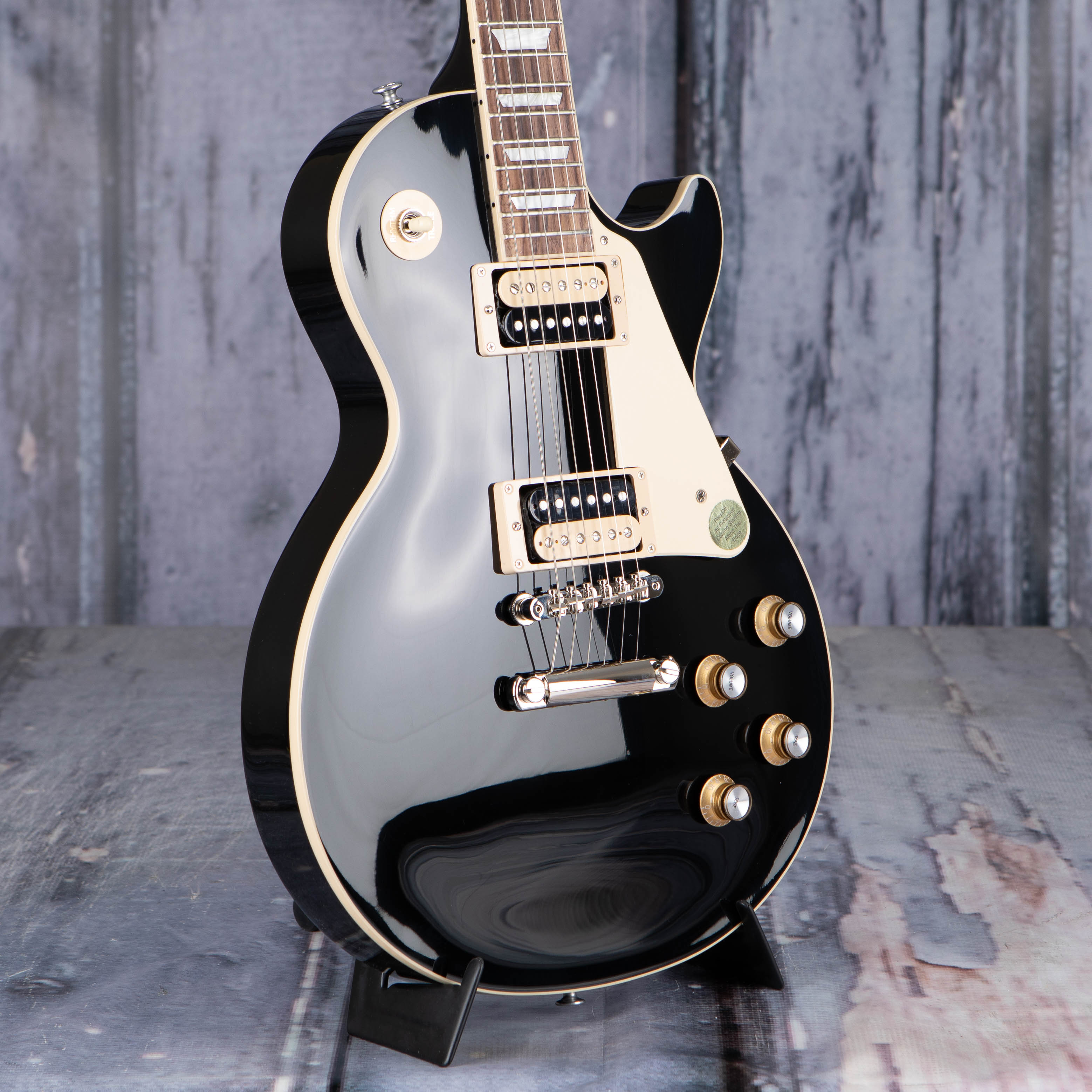 Gibson USA Les Paul Classic Electric Guitar, Ebony, angle