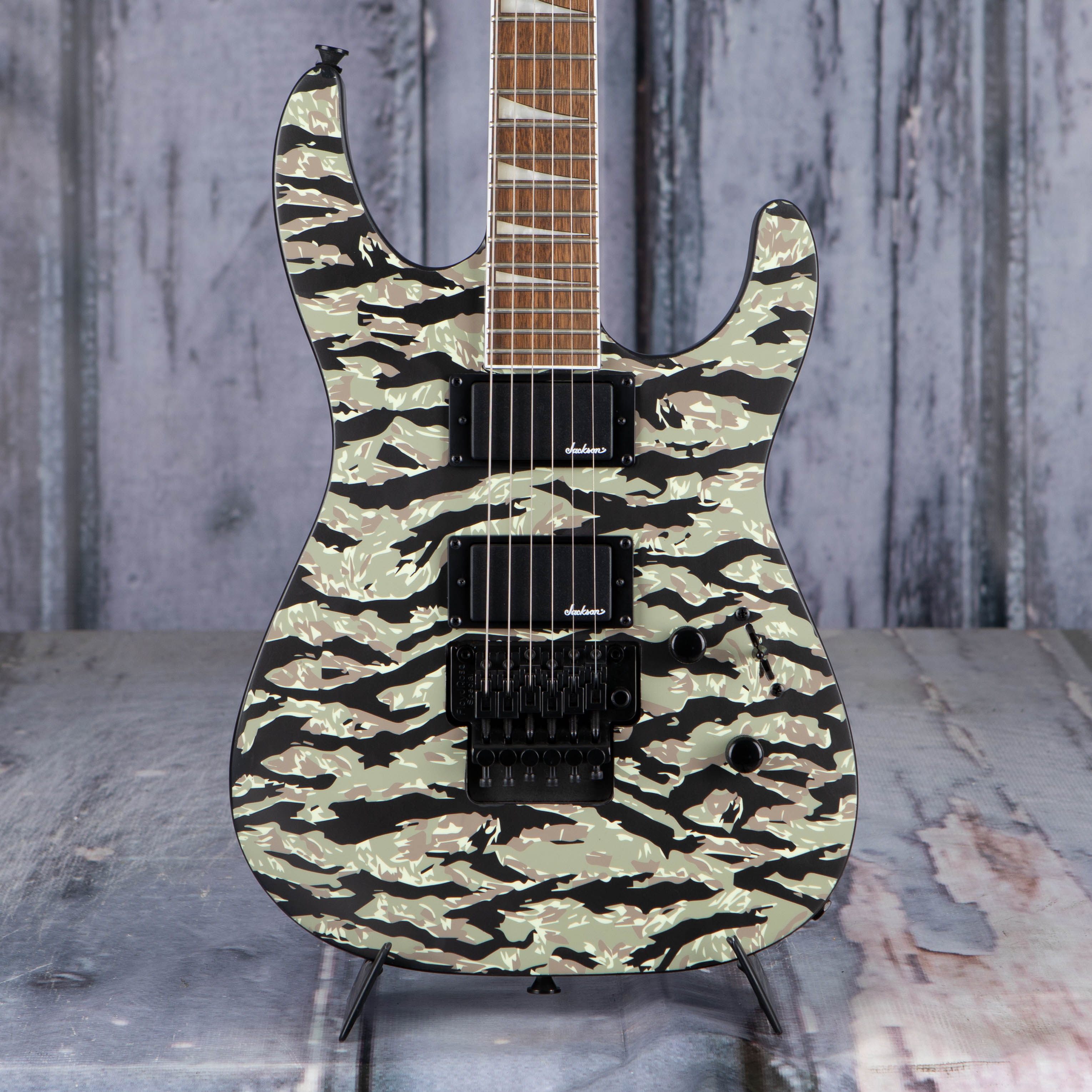 Jackson X Series Soloist SLX DX Camo Electric Guitar, Tiger Jungle Camo, front closeup