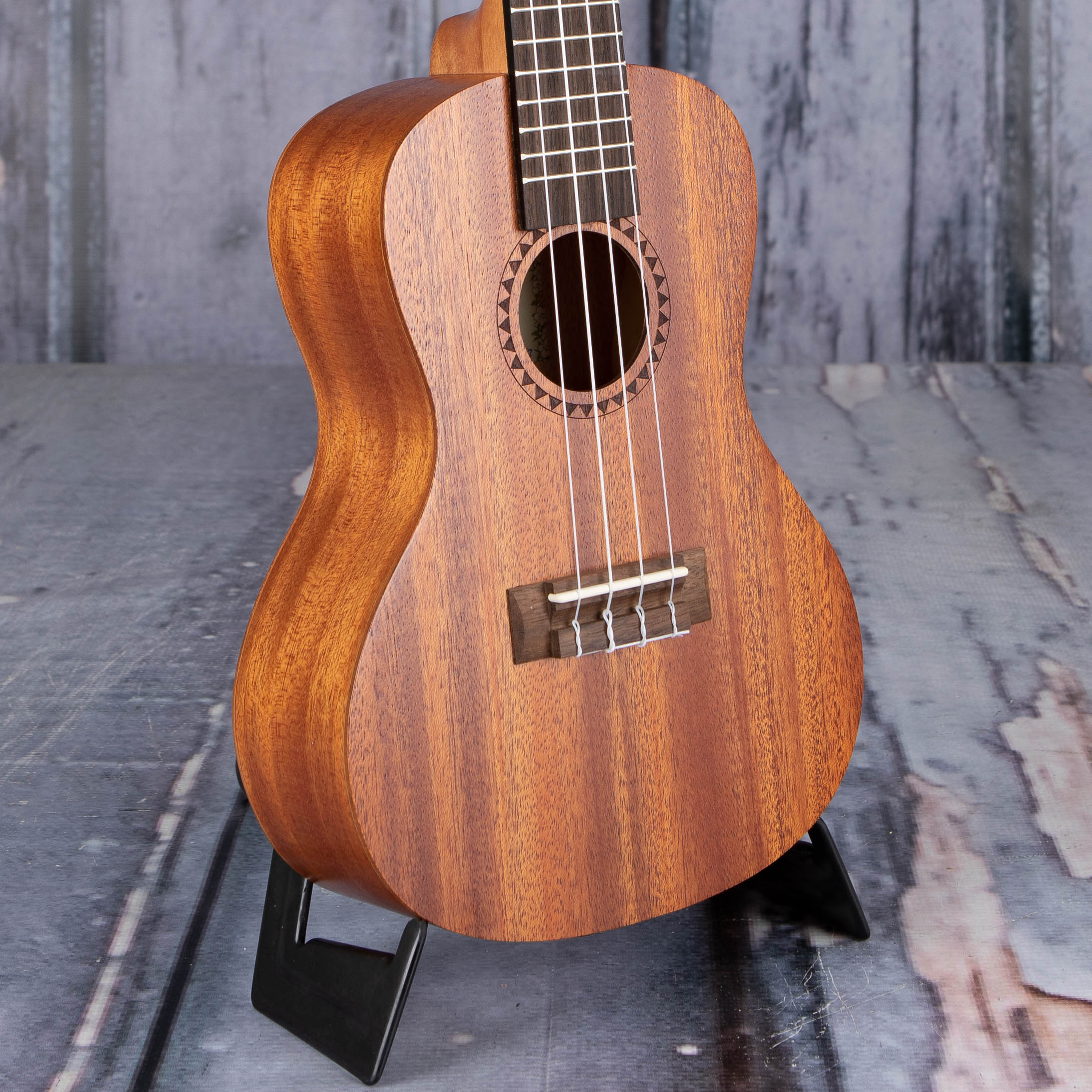 Kala KA-15C Satin Mahogany Concert Ukulele, Mahogany, angle