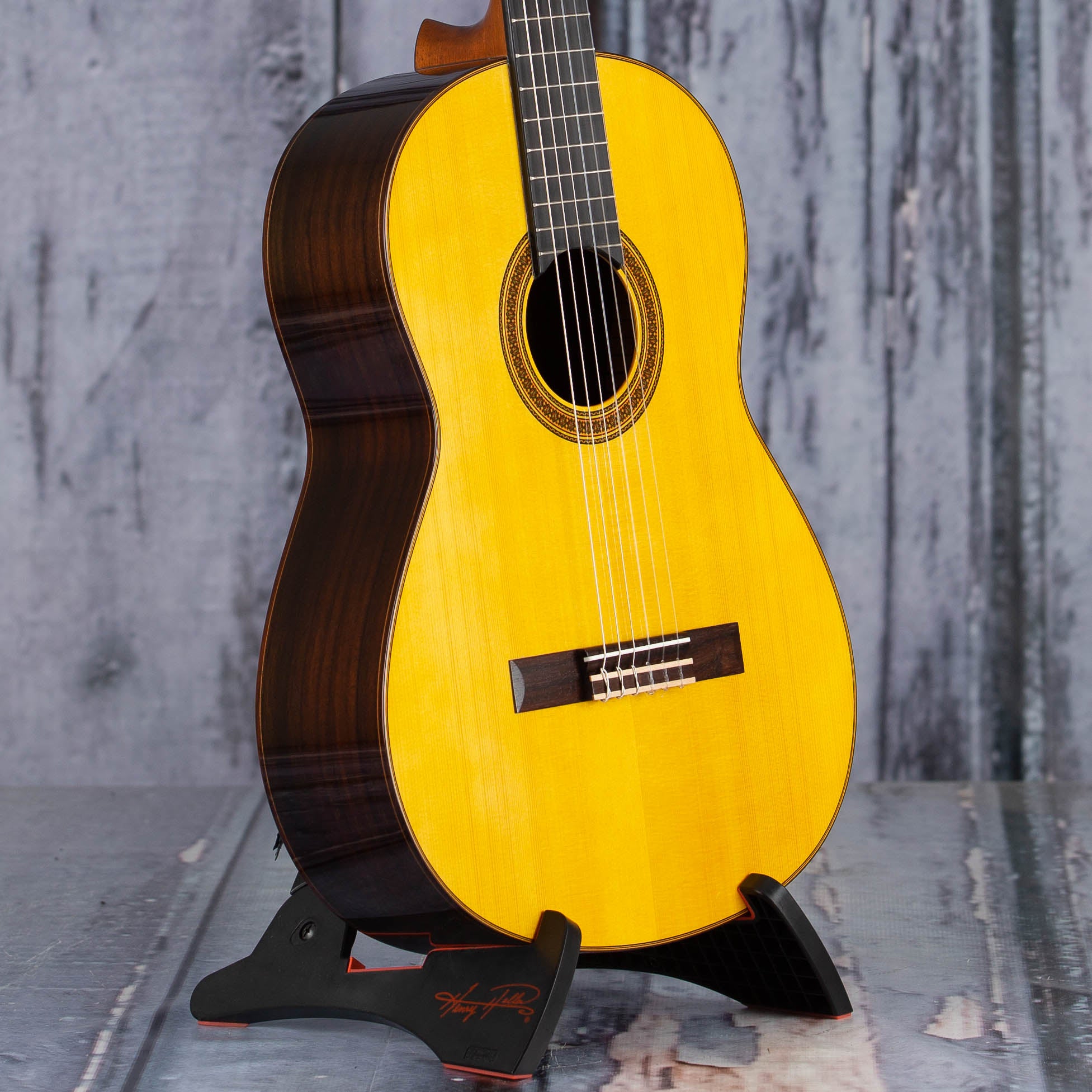 Yamaha CG182S Classical Acoustic Guitar, Natural, angle