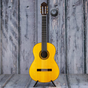 Yamaha CG182S Classical Acoustic Guitar, Natural, front