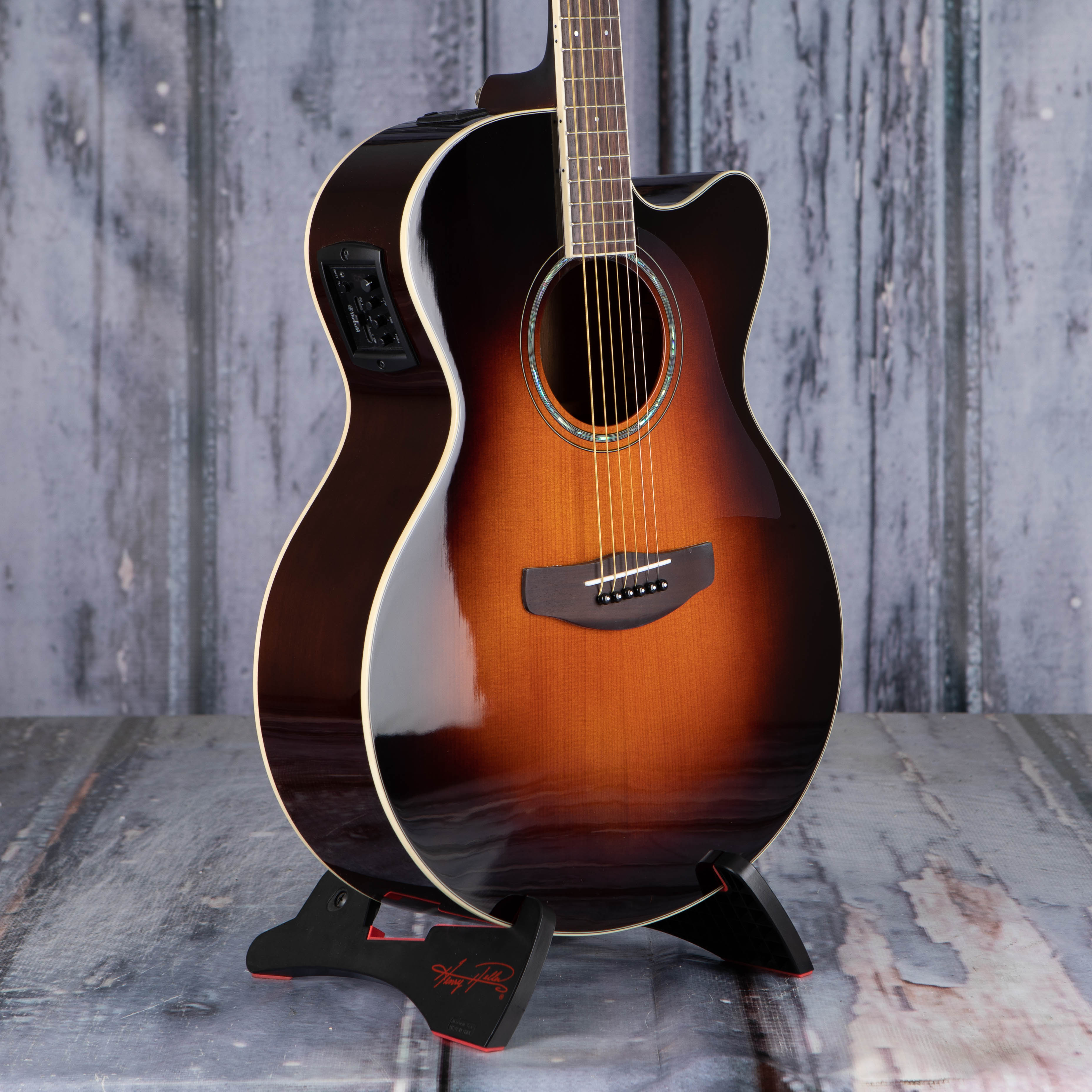 Yamaha CPX600 Medium Jumbo Cutaway Acoustic/Electric Guitar, Old Violin Sunburst, angle