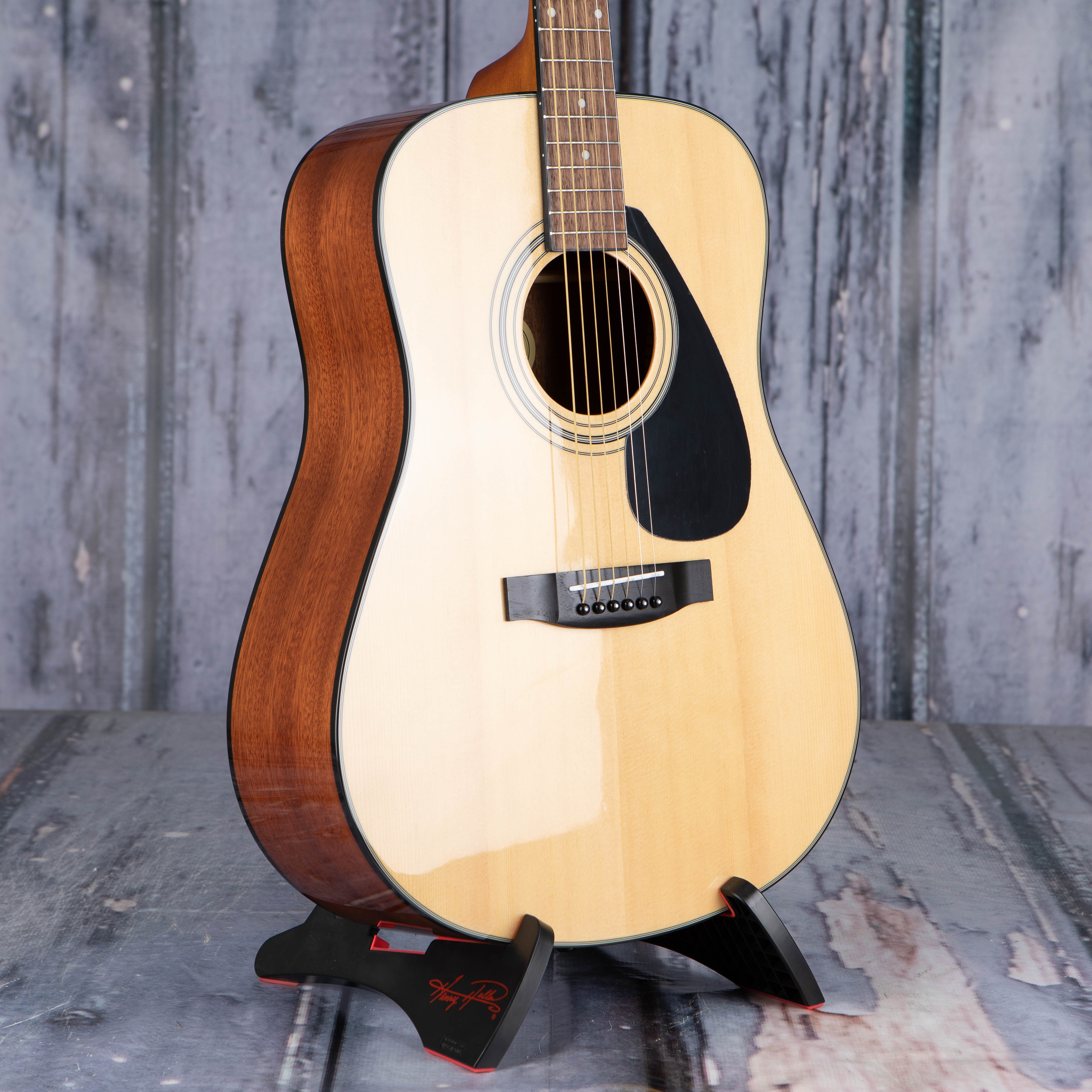 Yamaha F325D Acoustic Guitar, Natural, angle