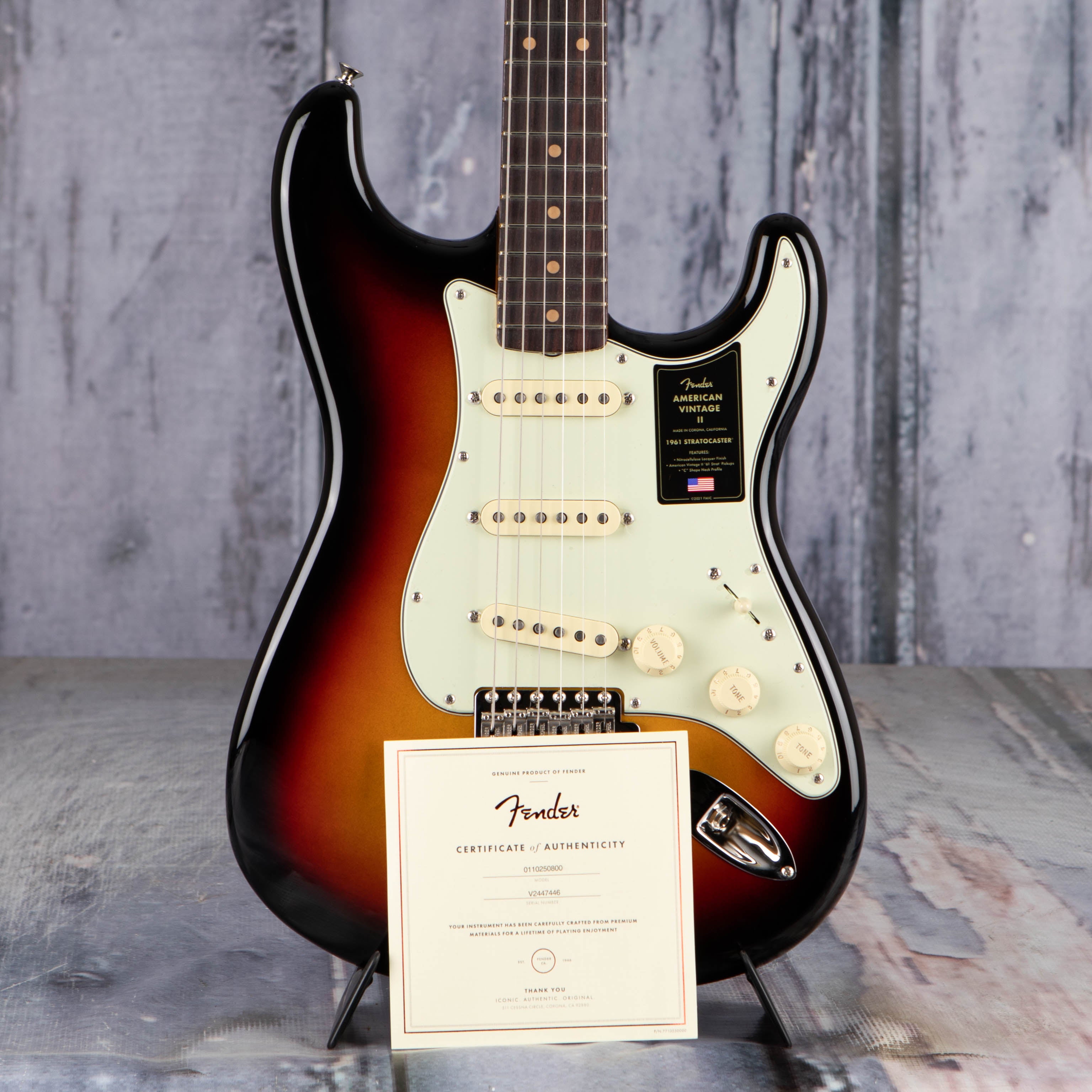 Fender American Vintage II 1961 Stratocaster, 3-Color
