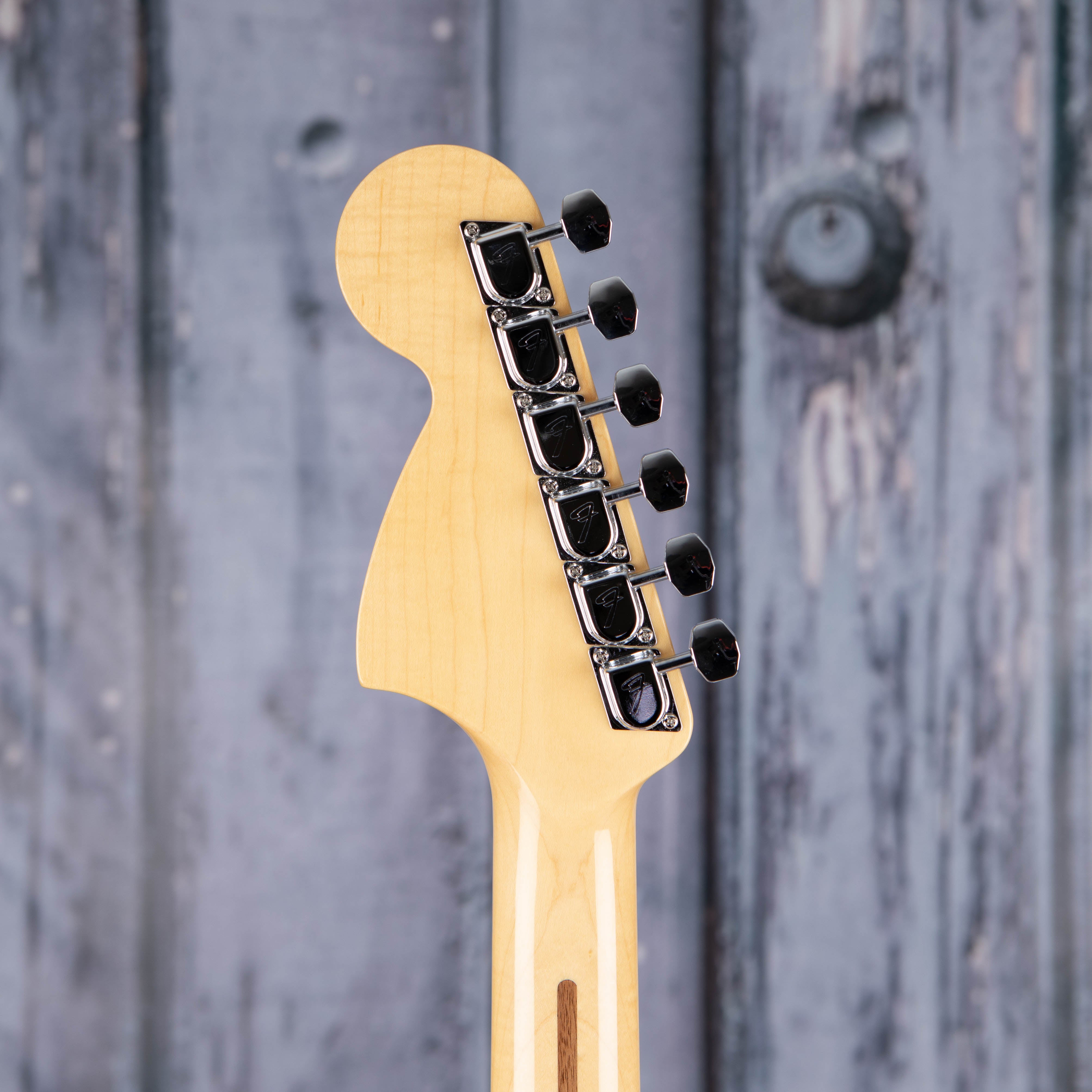 ギター Fender Made In Japan Stratocaster Fender Made In Japan Limited International Color