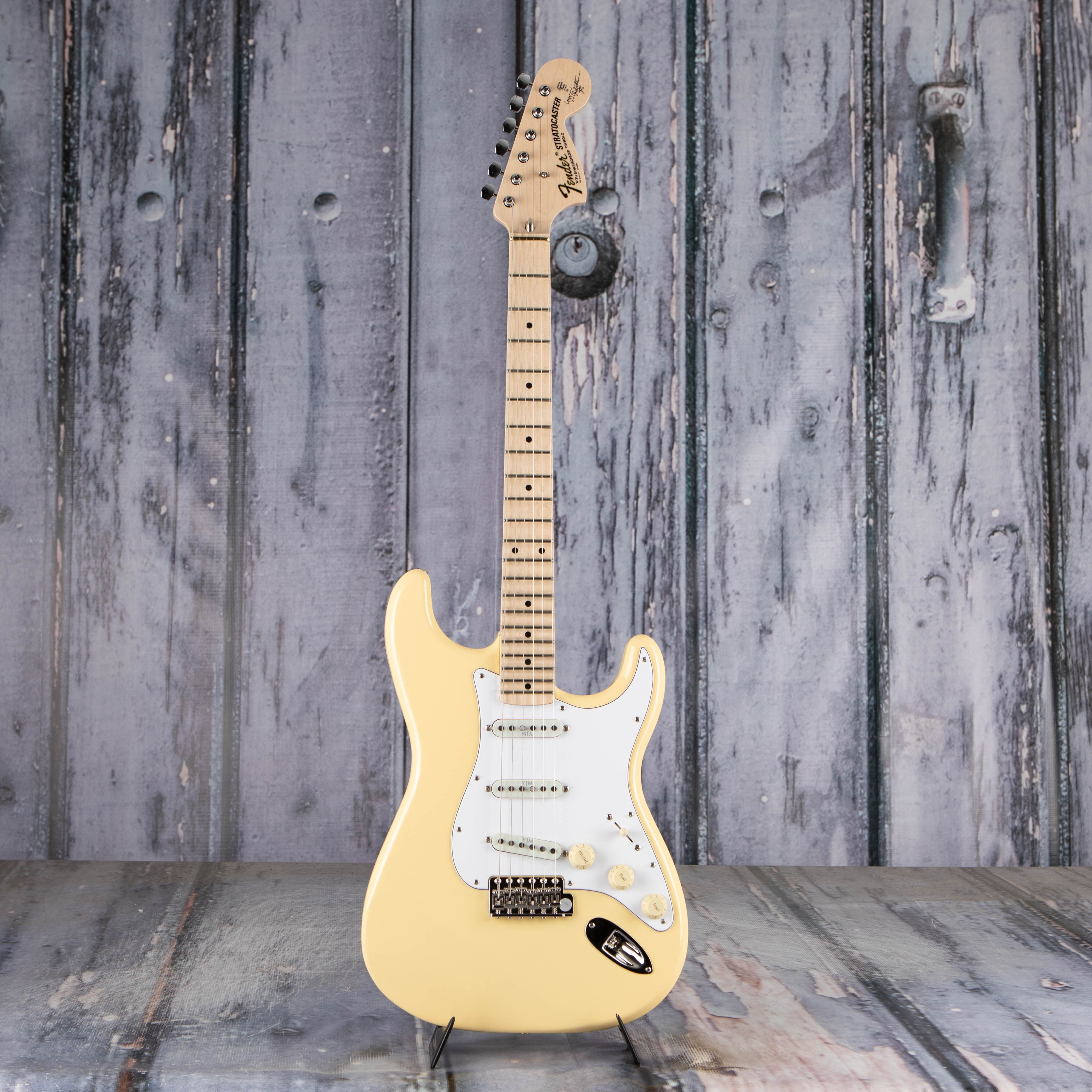 ギター Fender Yngwie Malmsteen Vintage White Fender Yngwie Malmsteen Stratocaster Electric Guitar Vintage