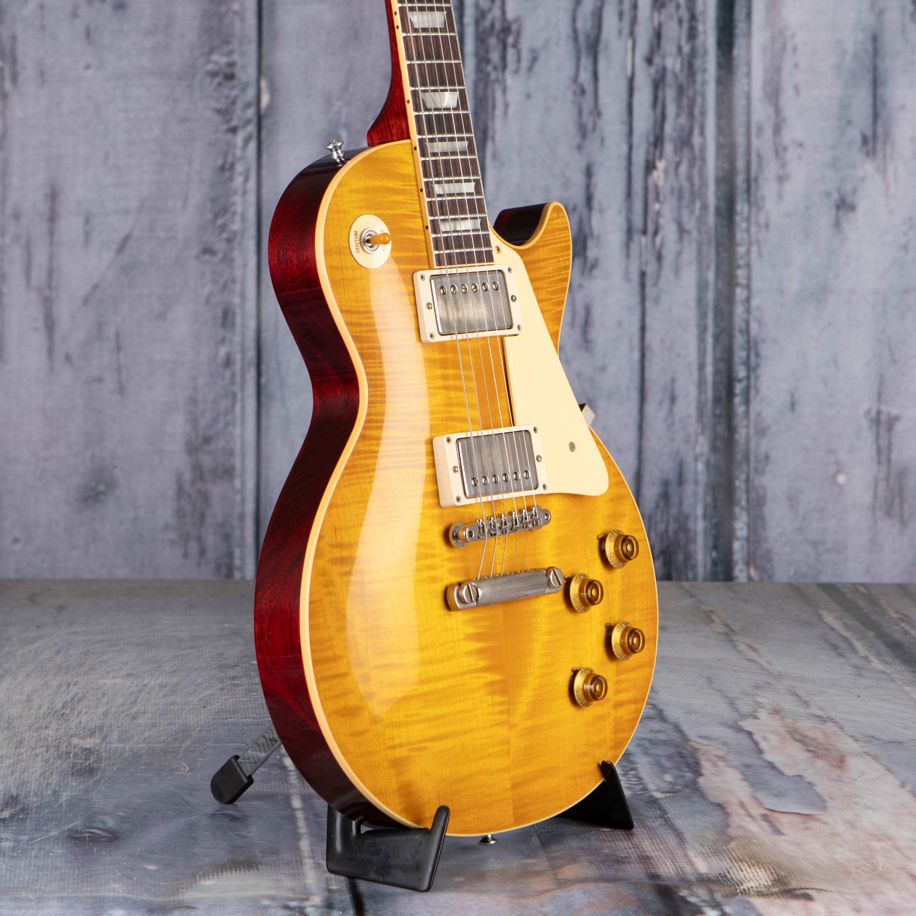 Gibson Custom Shop 1959 Les Paul Standard Reissue Electric Guitar, Dirty Lemon, angle