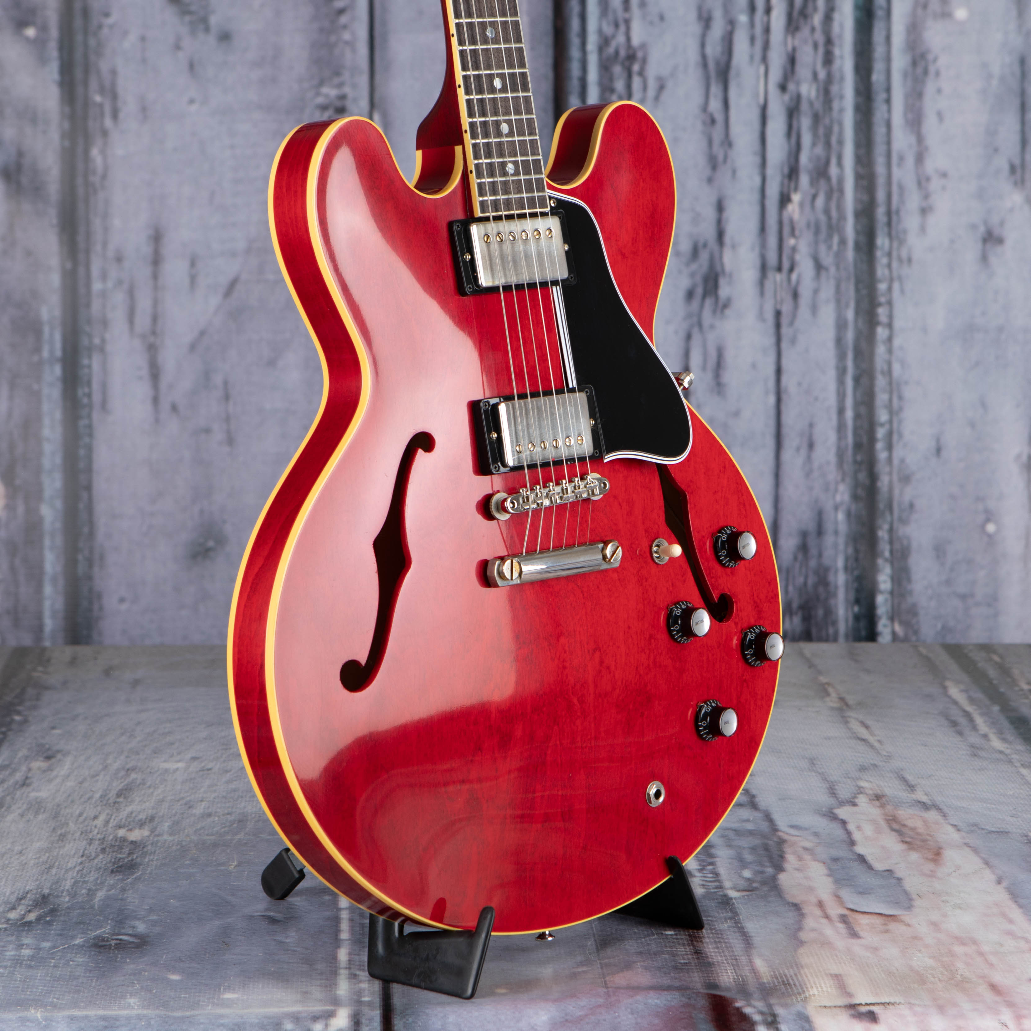 Gibson Custom Shop 1961 ES-335 Reissue Murphy Lab Ultra Light Aged Semi-Hollowbody Guitar, Sixties Cherry, angle