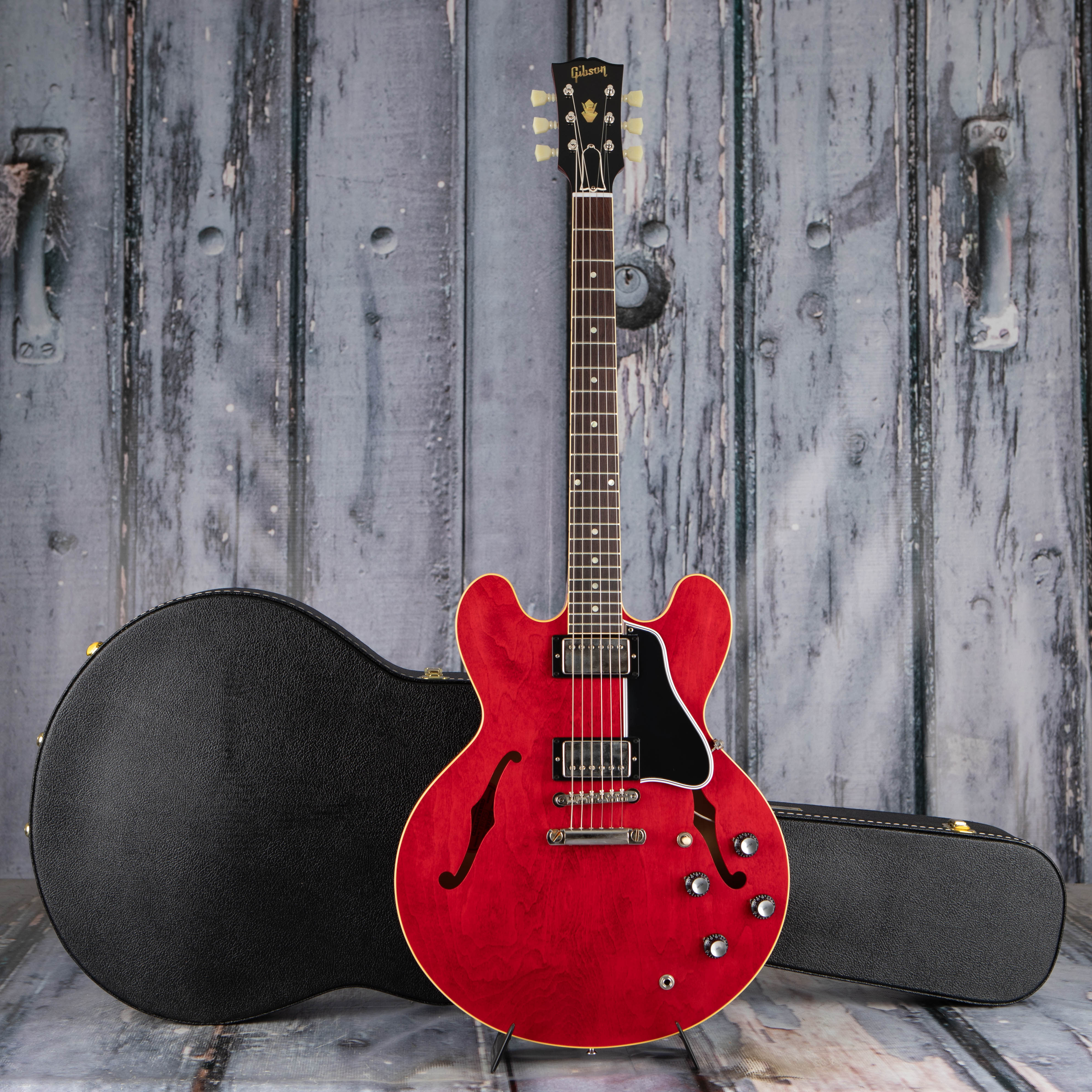 Gibson Custom Shop 1961 ES-335 Reissue VOS Semi-Hollowbody Guitar, Sixties Cherry, case