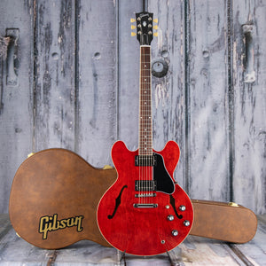 Gibson ES-335 Semi-Hollowbody Guitar, Sixties Cherry, case
