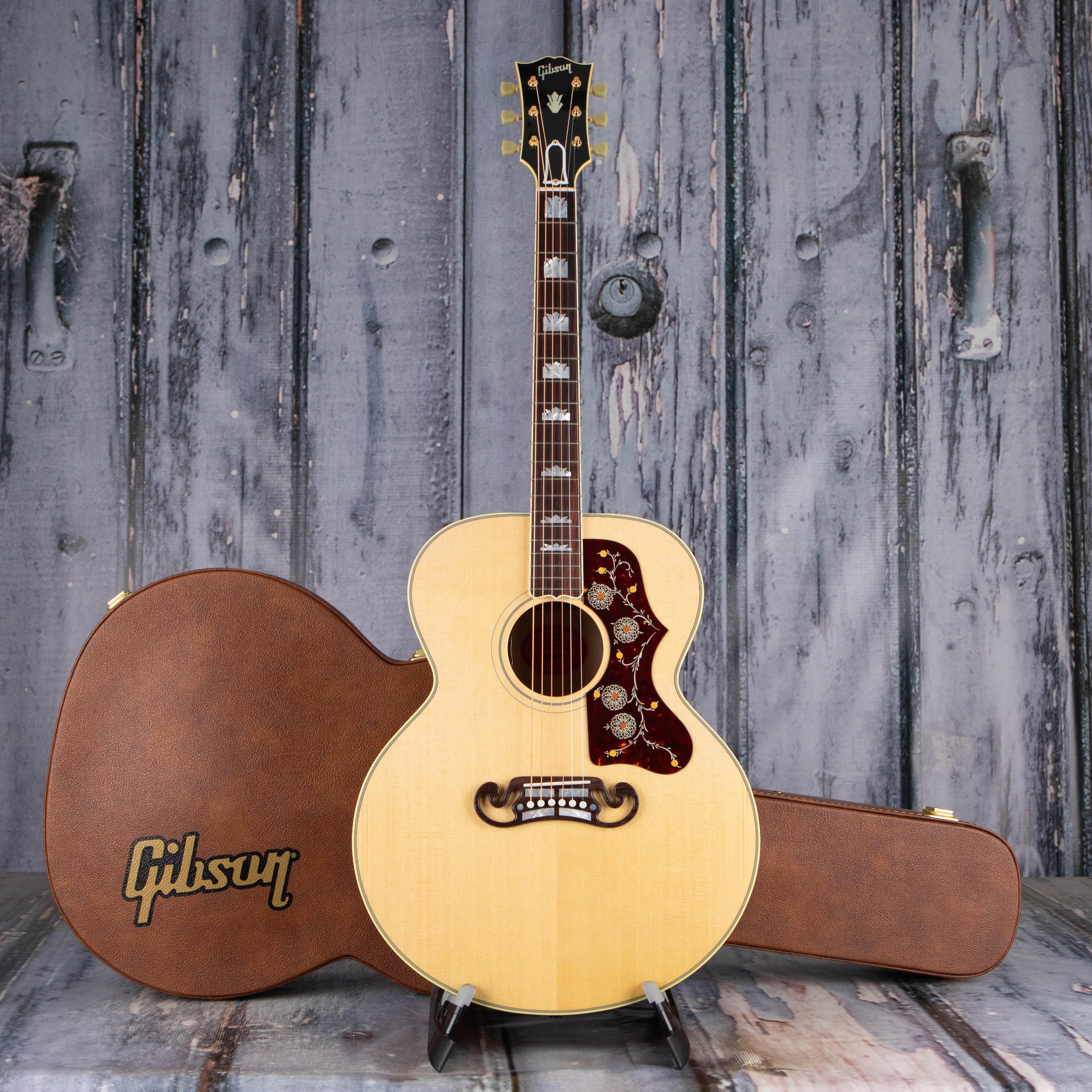 Gibson Montana SJ-200 Original Acoustic/Electric Guitar, Antique Natural, case