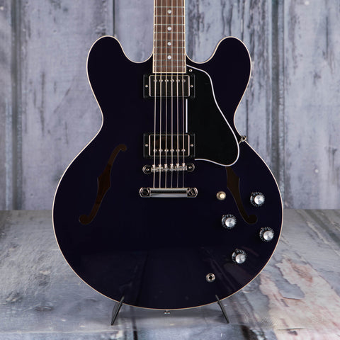 Gibson USA ES-335 Semi-Hollowbody Guitar, Deep Purple, front closeup
