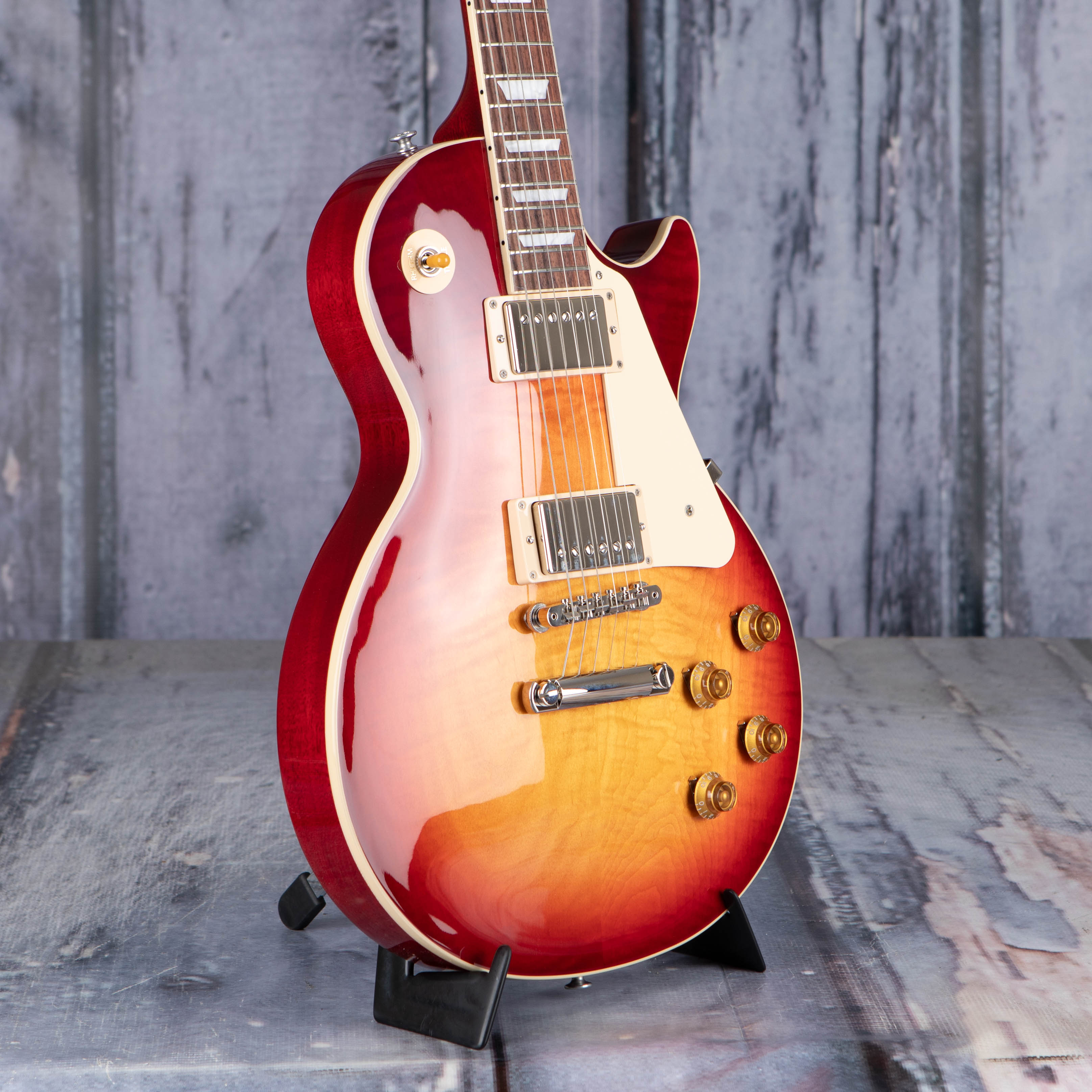 Gibson USA Les Paul Standard '50s Electric Guitar, Heritage Cherry Sunburst, angle