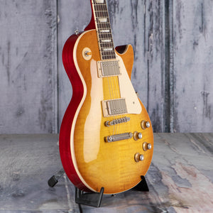Gibson USA Les Paul Standard '60s Electric Guitar, Unburst, angle