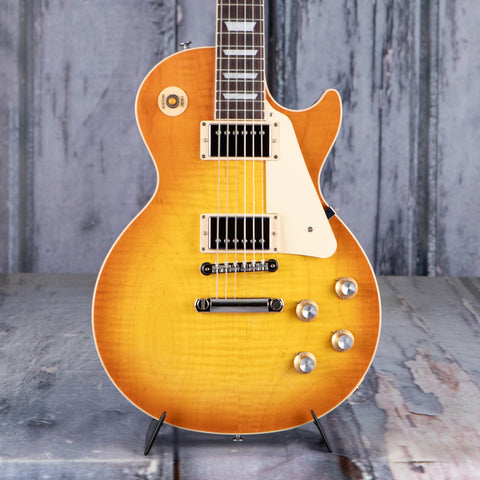 Gibson USA Les Paul Standard '60s Electric Guitar, Unburst, front closeup
