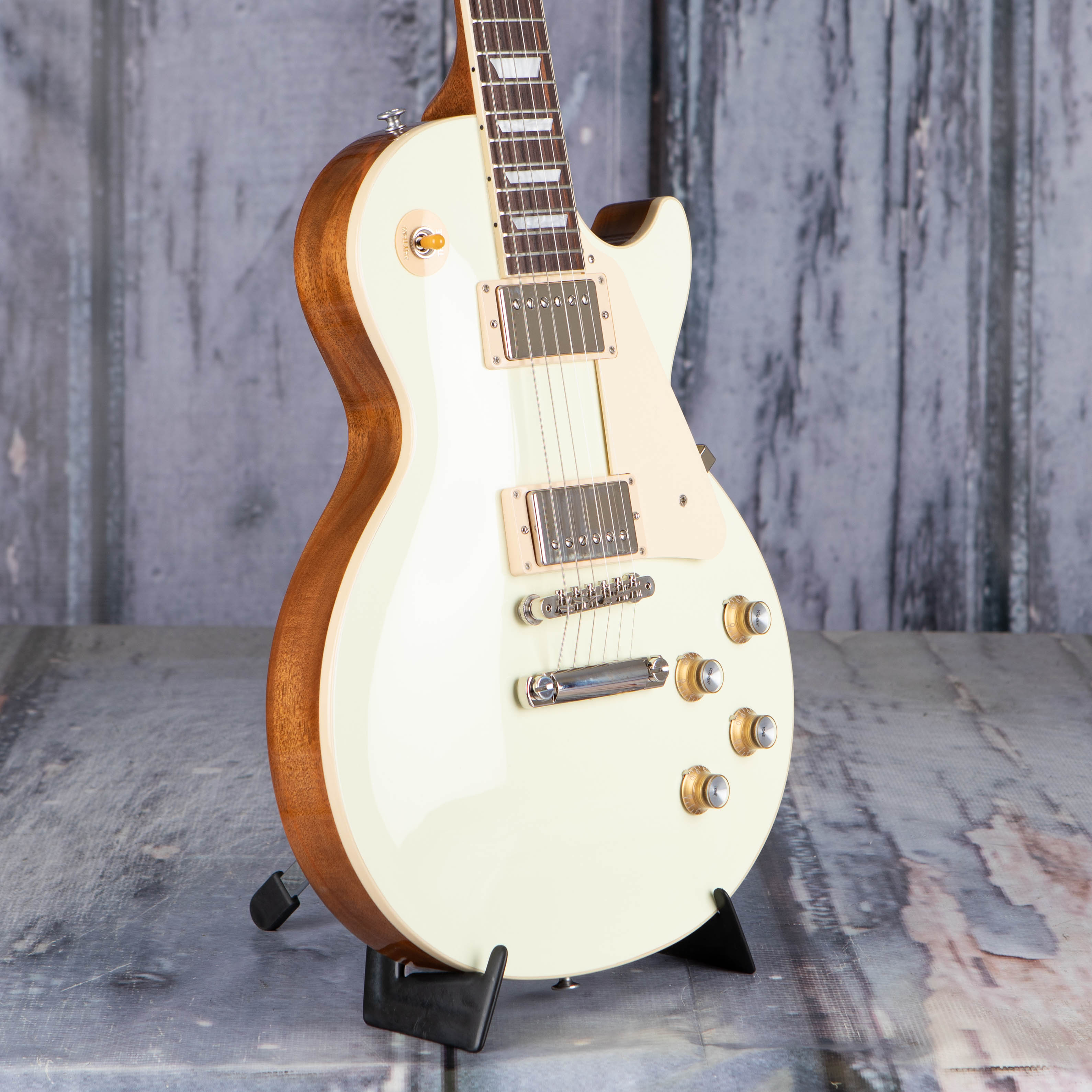 Gibson USA Les Paul Standard 60s Plain Top Electric Guitar, Classic White, angle