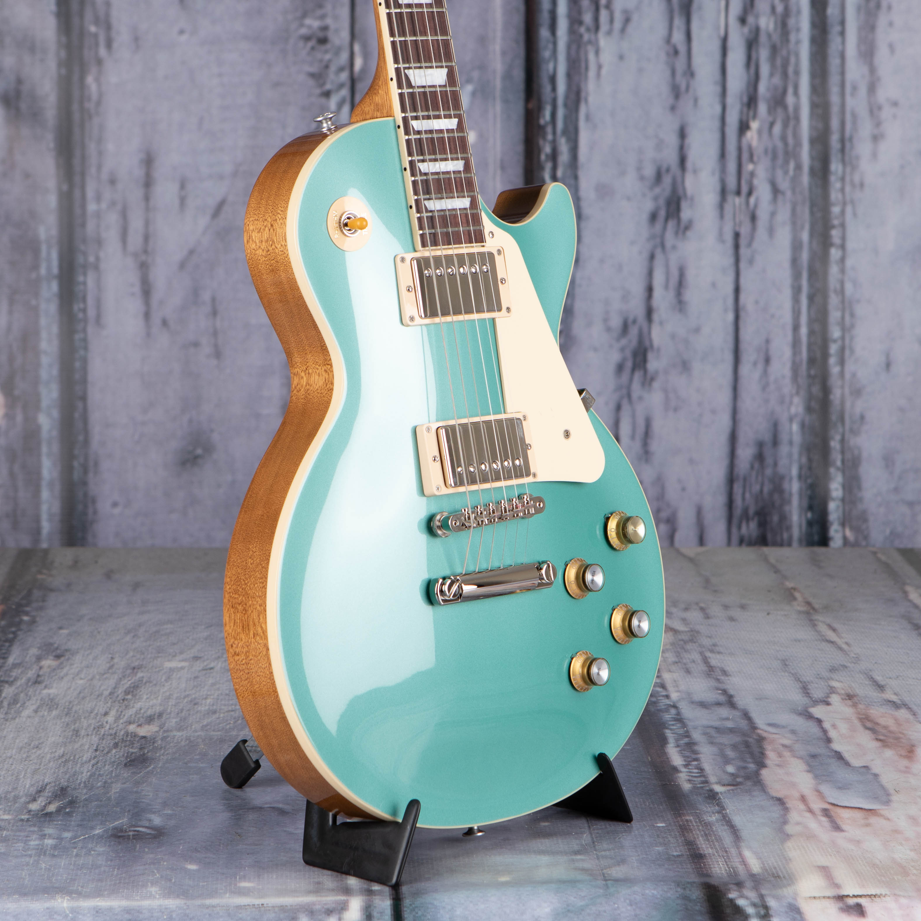 Gibson USA Les Paul Standard 60s Plain Top Electric Guitar, Inverness Green, angle