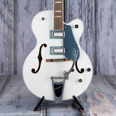 Gretsch G5420T-140 Electromatic 140th Double Platinum Hollowbody W/ Bigsby Guitar, Two-Tone Pearl Platinum/Stone Platinum, front closeup