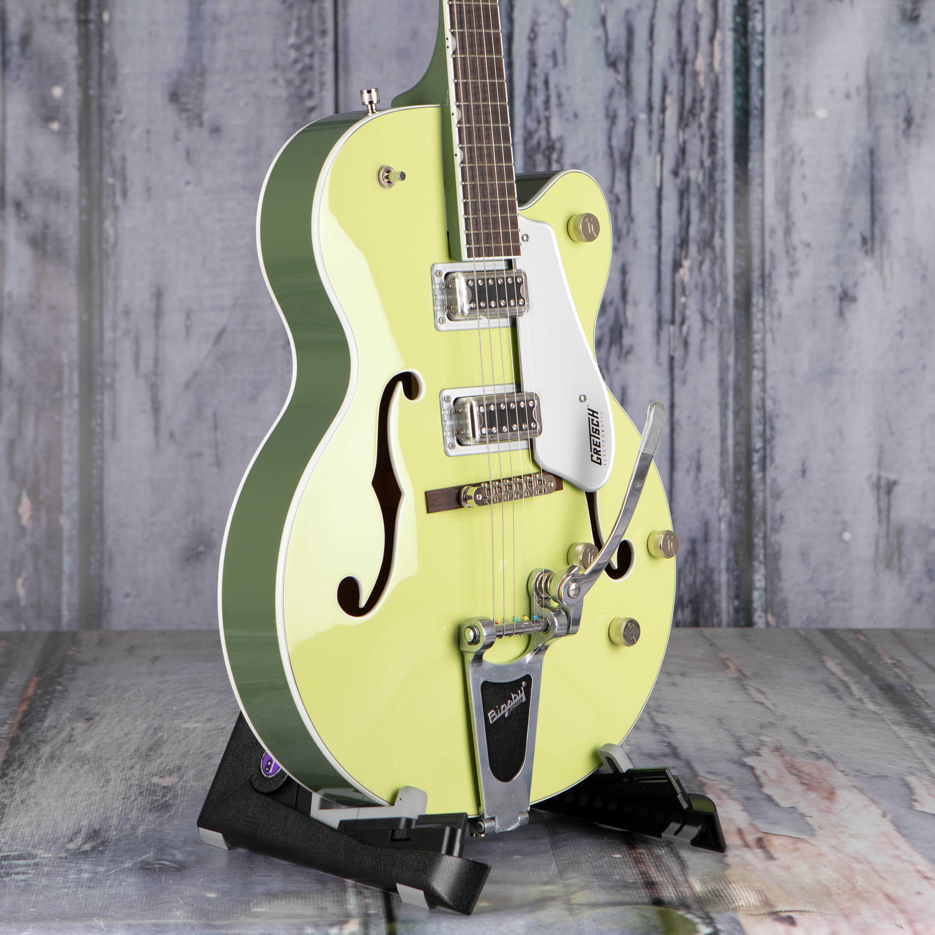 Gretsch G5420T Electromatic Classic Hollow Body Single-Cut W/ Bigsby Guitar, Two-Tone Anniversary Green, angle