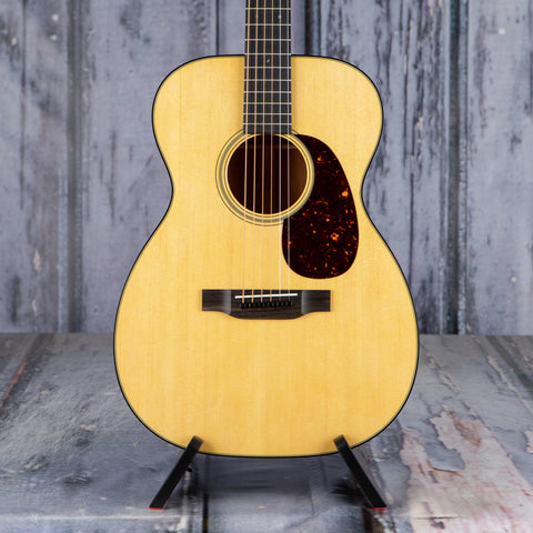 Martin 00-18 Acoustic Guitar, Natural, front closeup