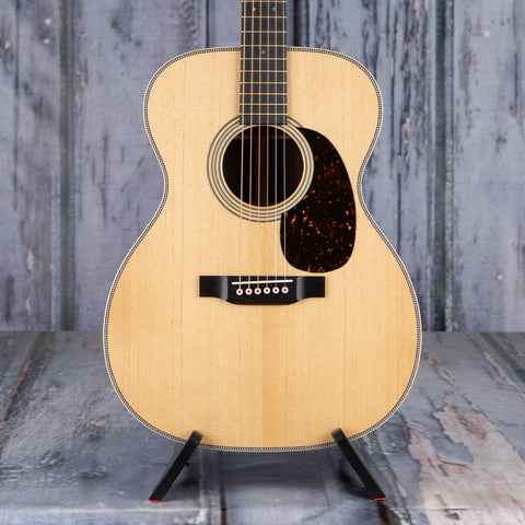 Martin 000-28 Modern Deluxe Acoustic Guitar, Natural, front closeup