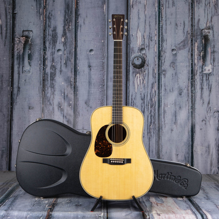 Martin HD-28E Left-Handed Acoustic/Electric, Natural