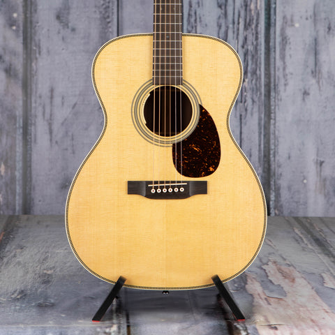 Martin OM-28E Acoustic/Electric Guitar, Natural w/ L.R. Baggs Anthem Electronics, front closeup