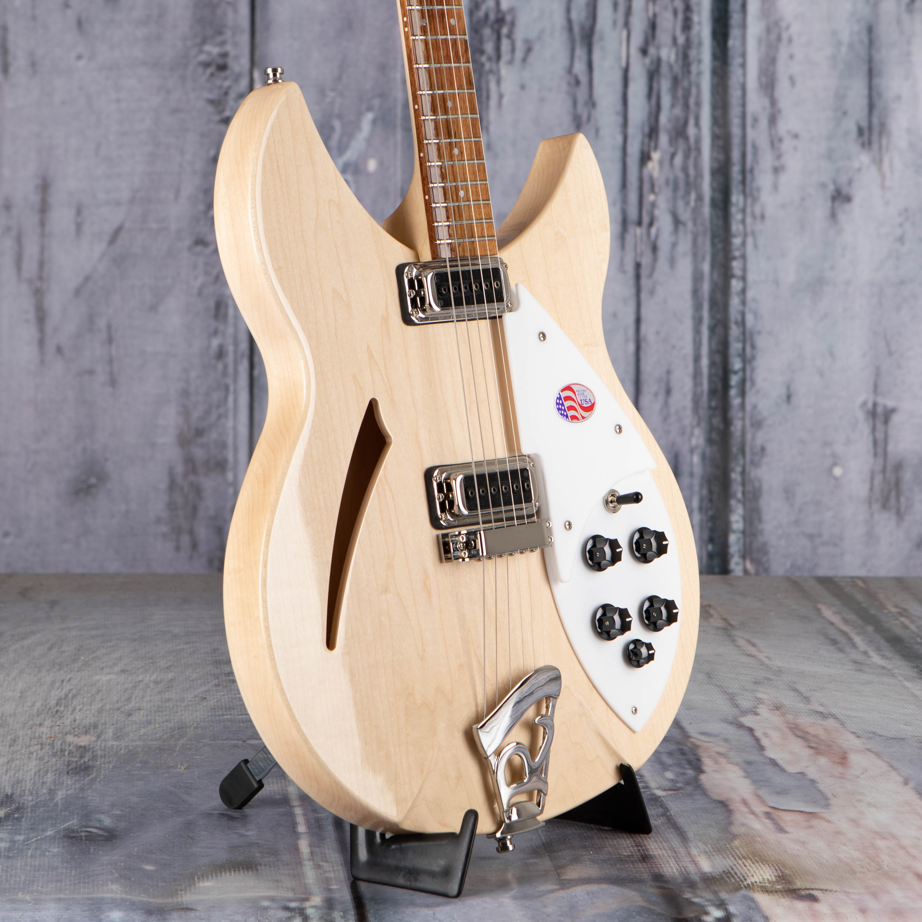 Rickenbacker 330/6MG Thinline Semi-Hollowbody Guitar, Mapleglo, angle
