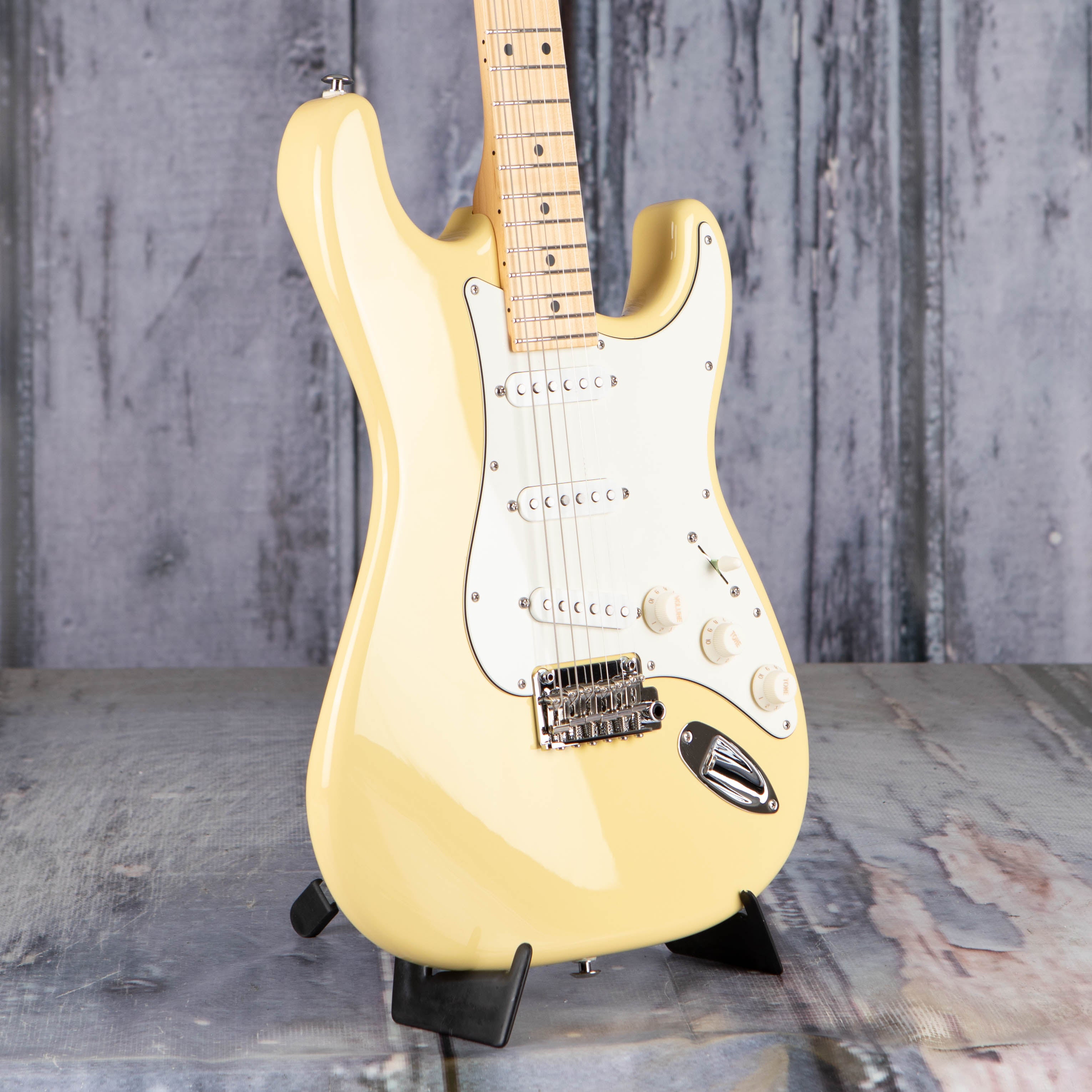 Suhr Classic S Electric Guitar, SSS, Vintage Yellow, angle