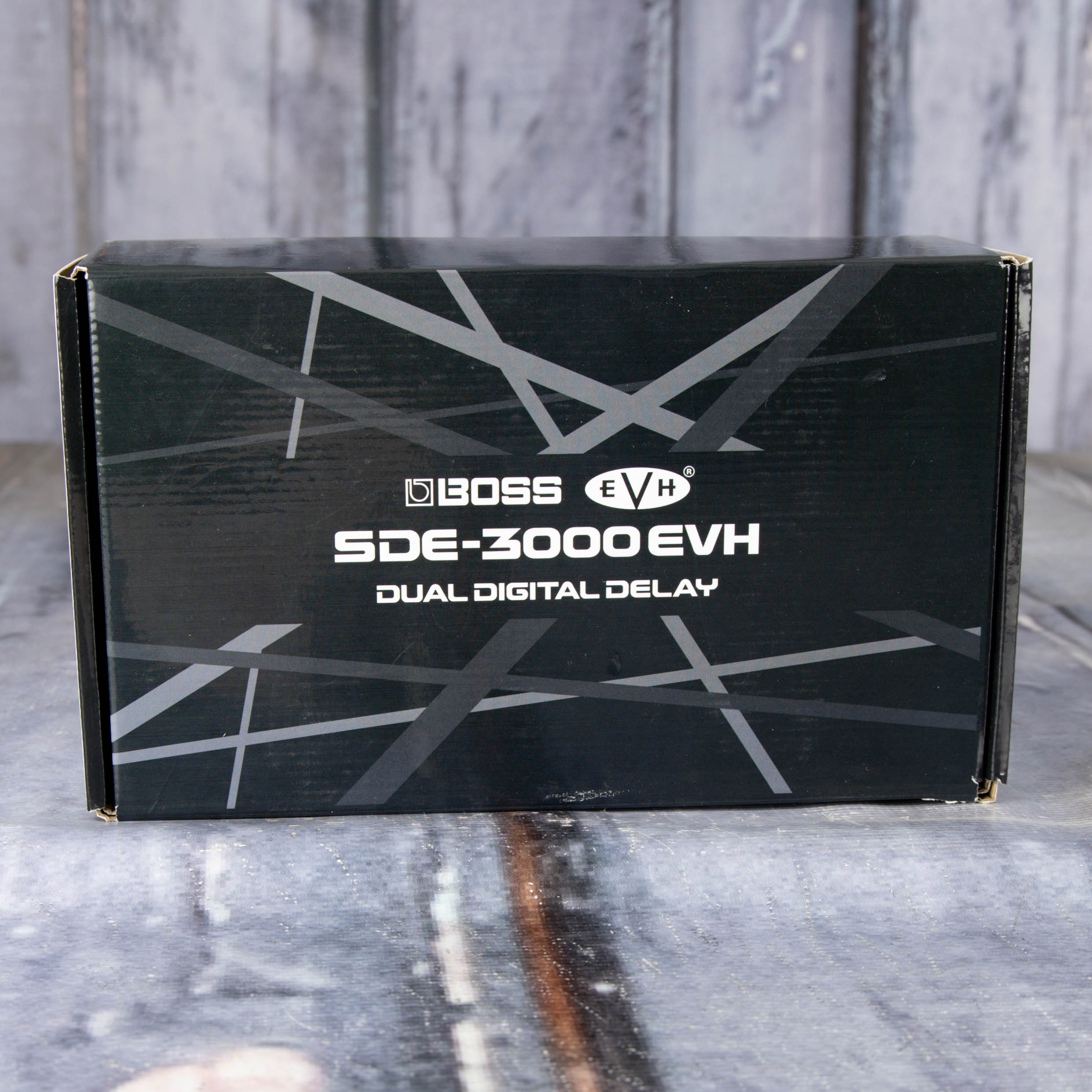 Used BOSS SDE-3000EVH Dual Digital Delay Effects Pedal, box