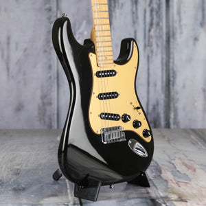 Used Fender American Deluxe Stratocaster Electric Guitar, 2004, Montego Black, angle