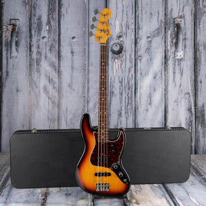 Used Fender American Vintage 1962 Jazz Bass Guitar, 1994, 3-Tone Sunburst, case
