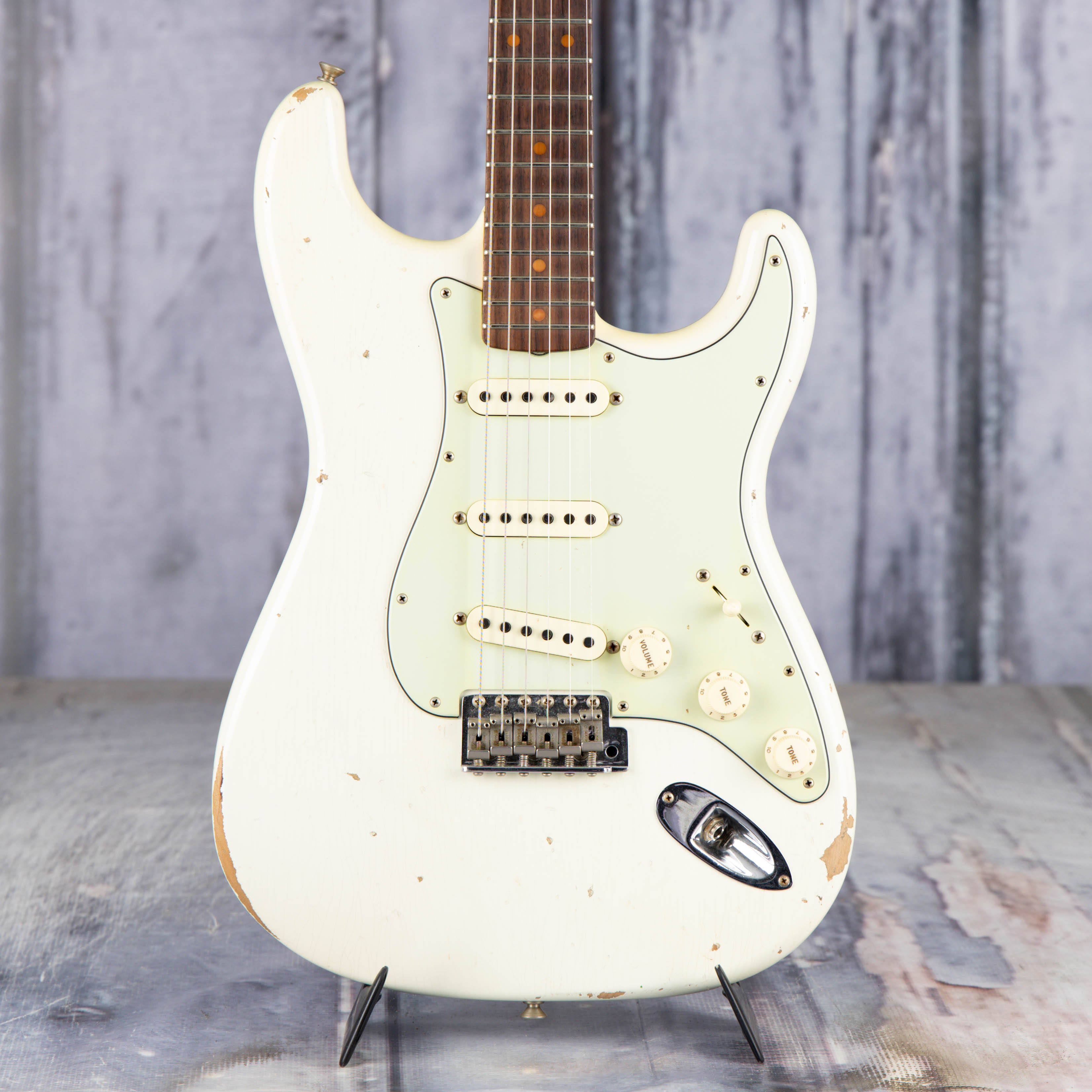 Used Fender Custom Shop 60s Stratocaster Relic Electric Guitar, 2017, Aged Olympic White, front closeup