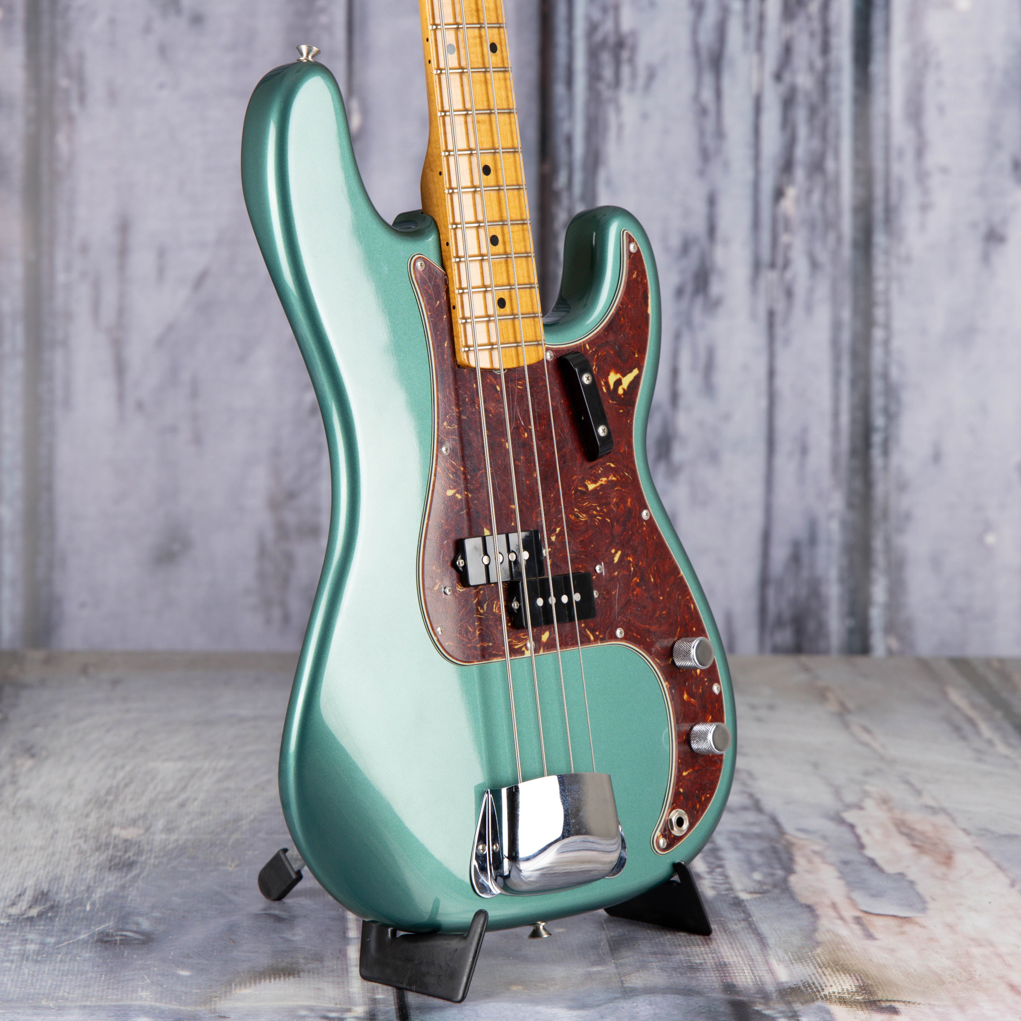 Used Fender Custom Shop Empire '58 Precision Bass NOS Electric Bass Guitar, 2024, Sherwood Green Metallic, angle