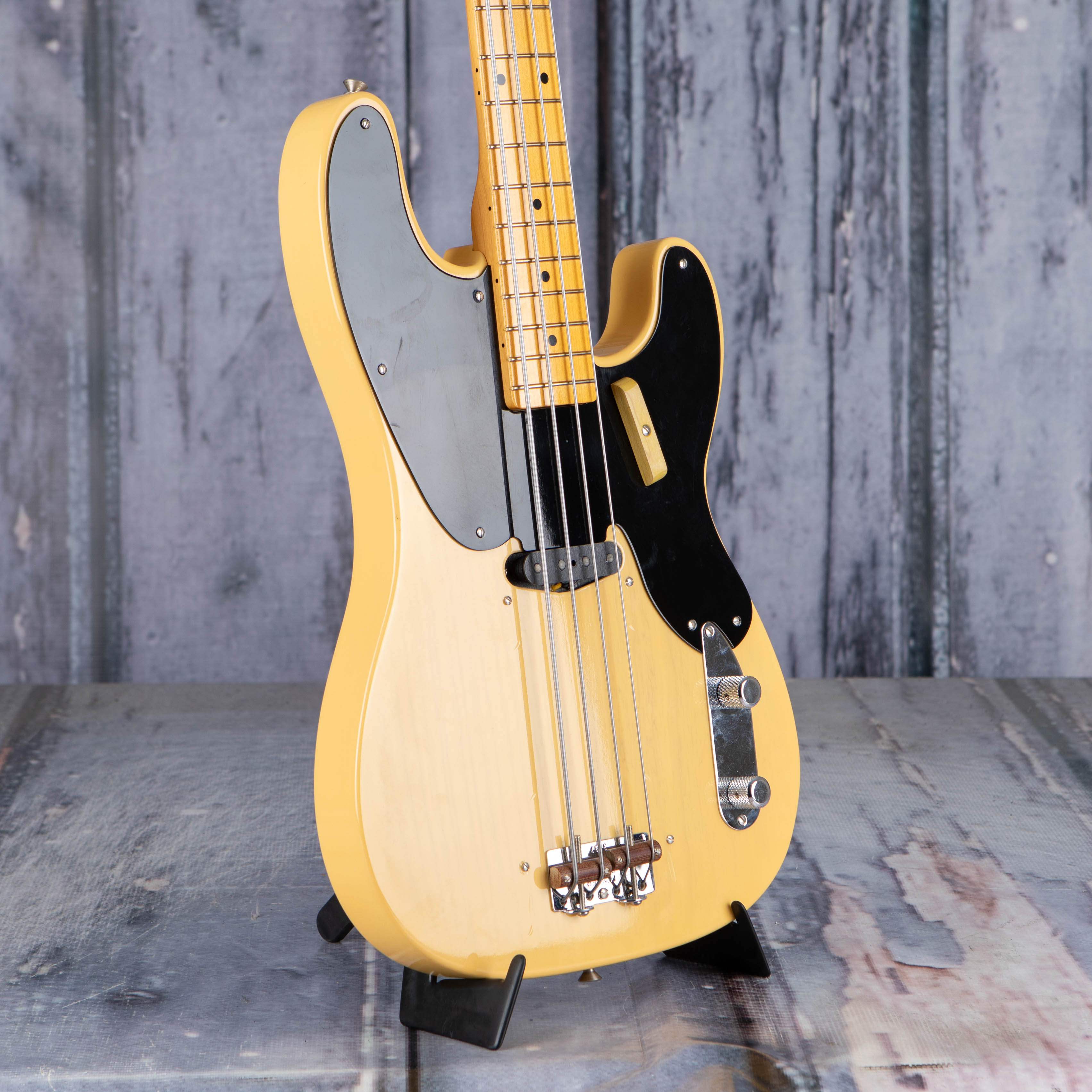 Used Fender Custom Shop Vintage Custom 1951 Precision Bass Guitar, 2022, Nocaster Blonde, angle