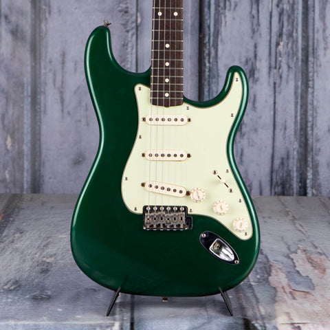 Used Fender Vintage Hot Rod '62 Stratocaster Electric Guitar, 2008, Sherwood Green, front closeup